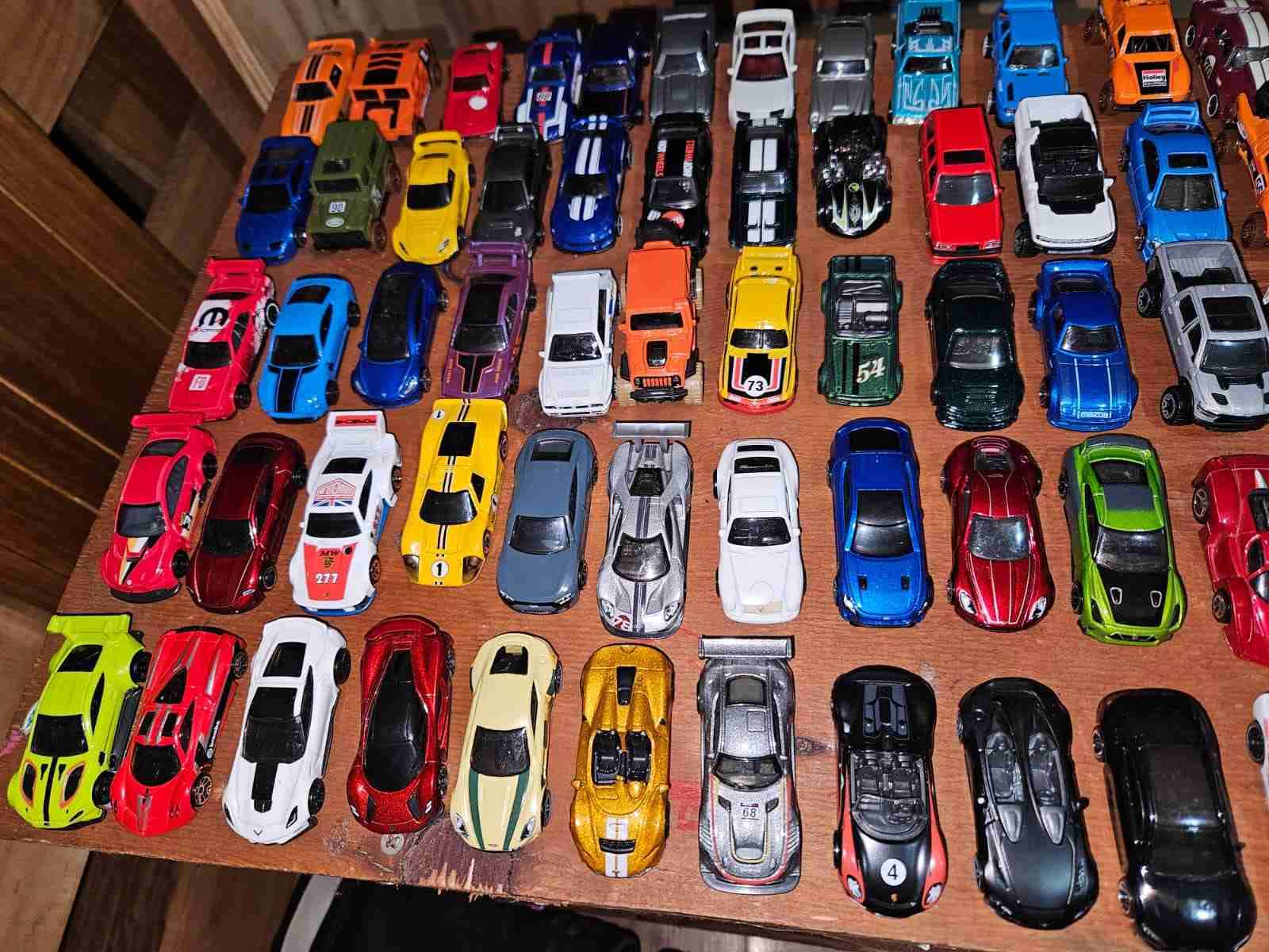 Colección de autos a escala - miniatura 4