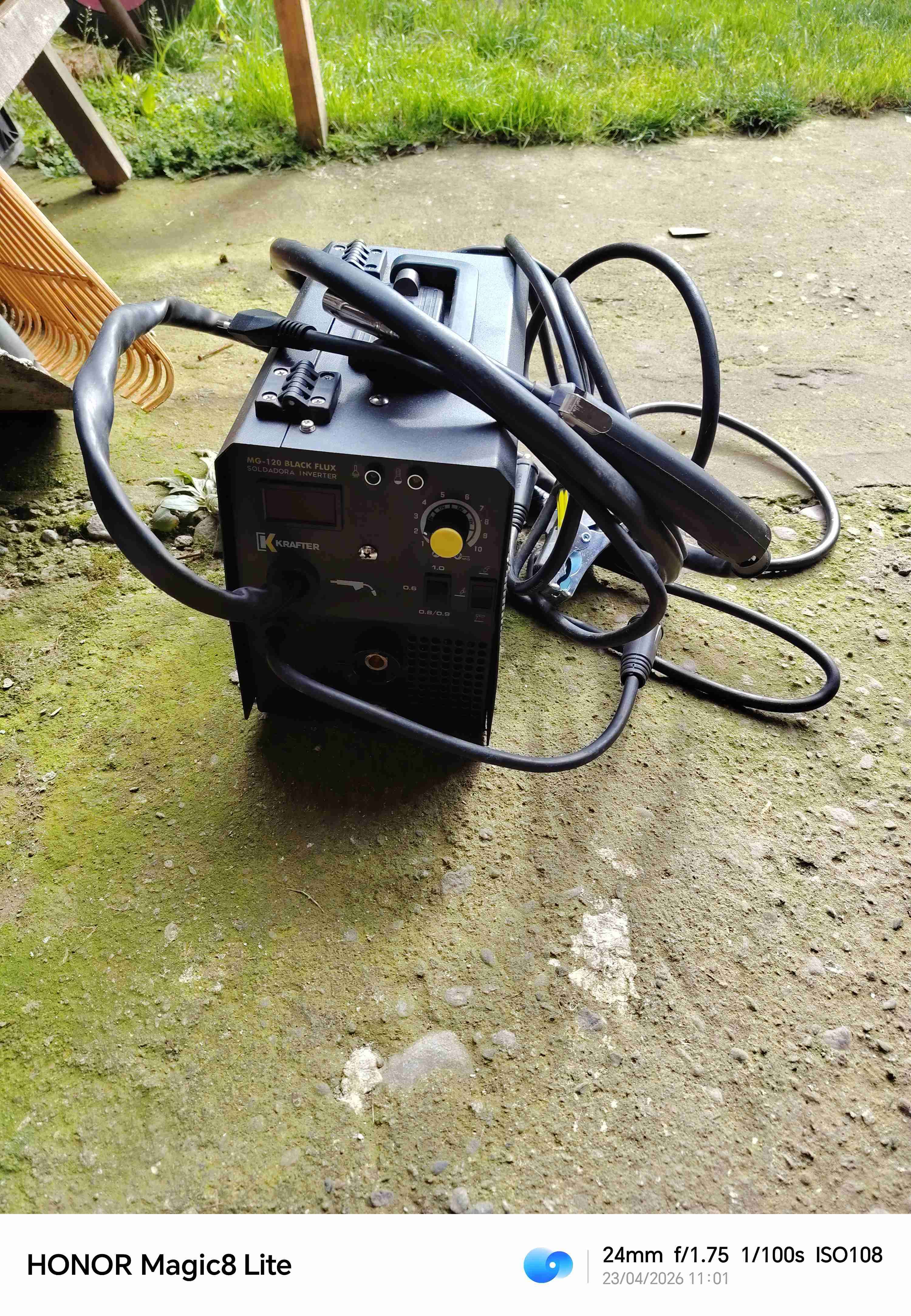 Soldadora inverter Krafter MG-120 - miniatura 1