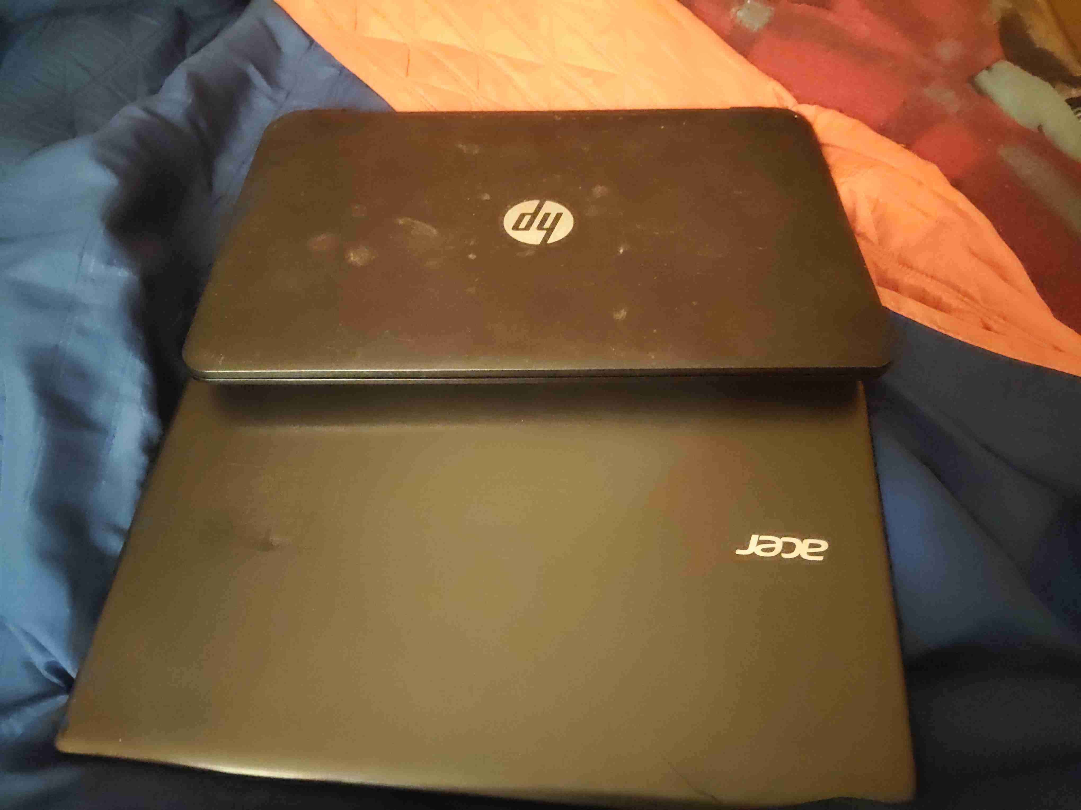 Laptops HP y Acer usados