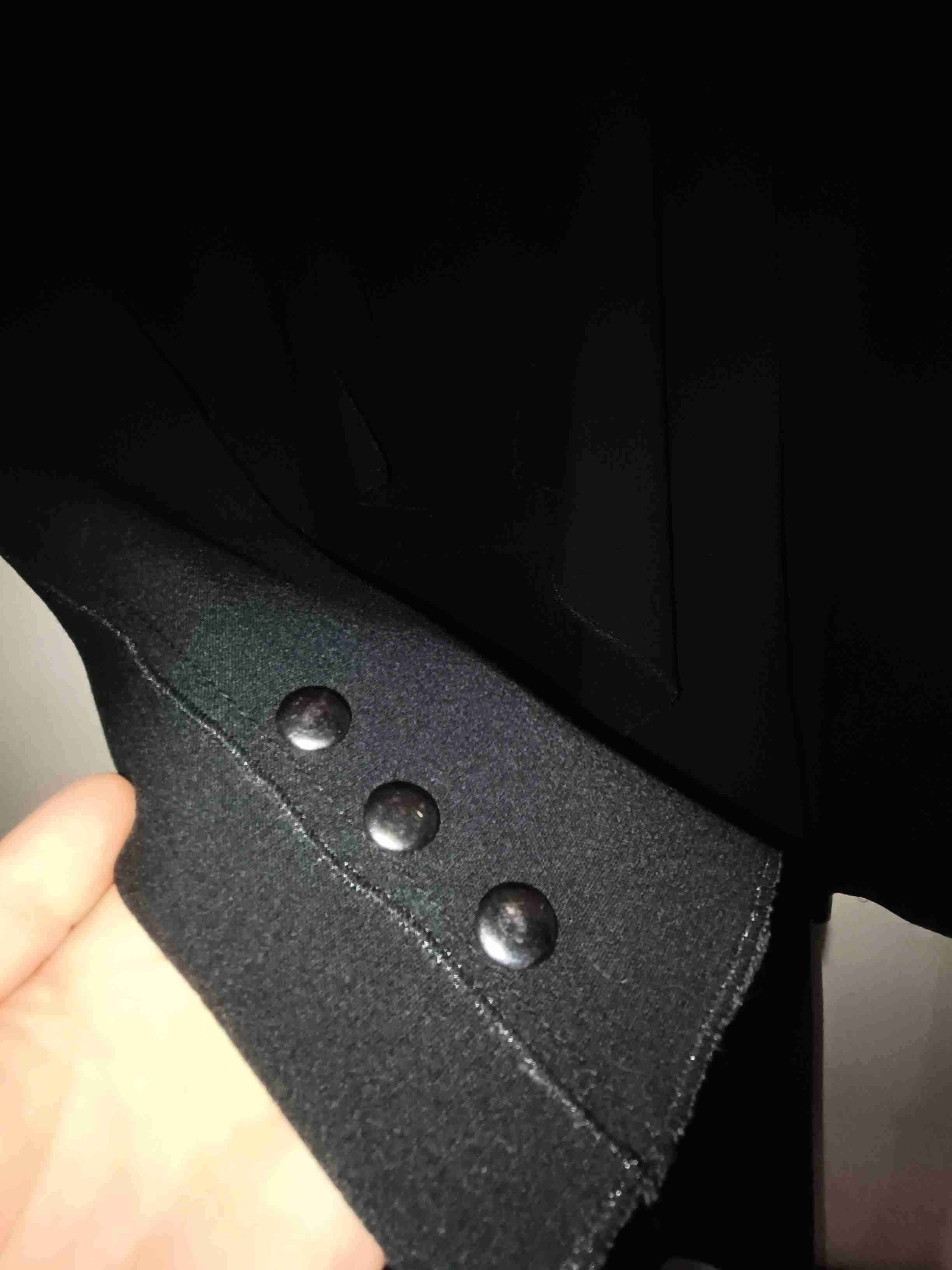 Cardigan negro con diseño abierto - miniatura 4