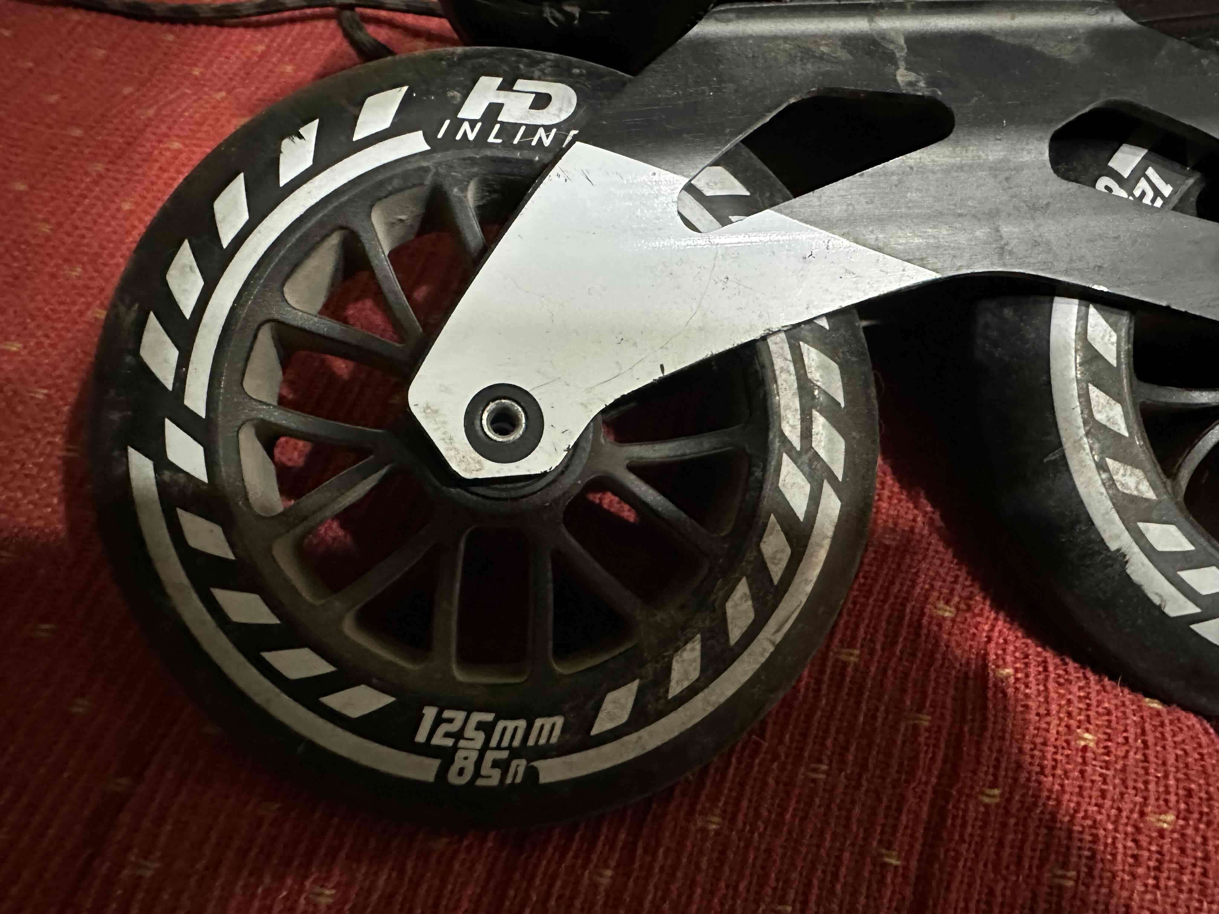 Patines en línea HD negros - miniatura 3