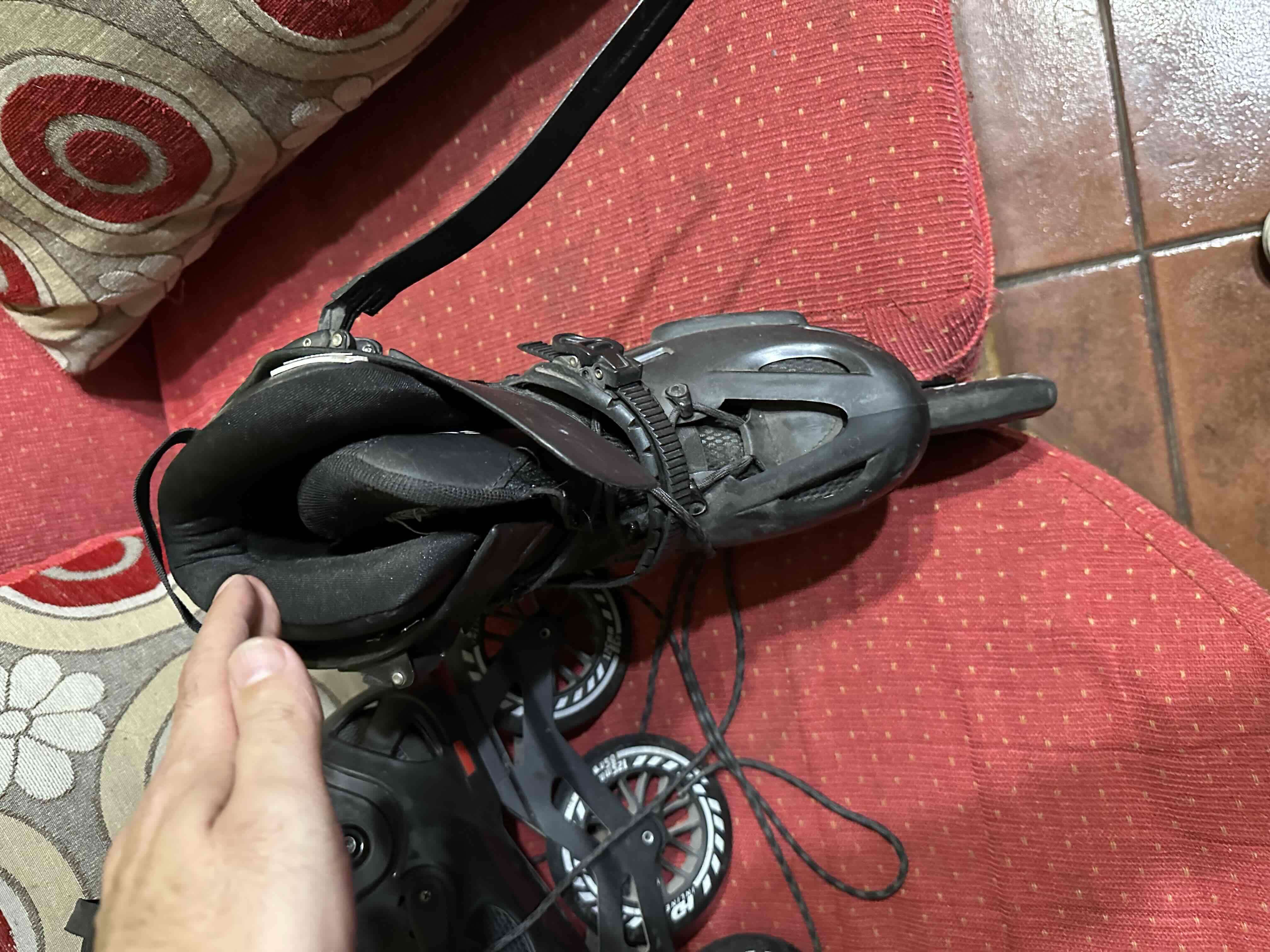 Patines en línea HD negros - miniatura 4