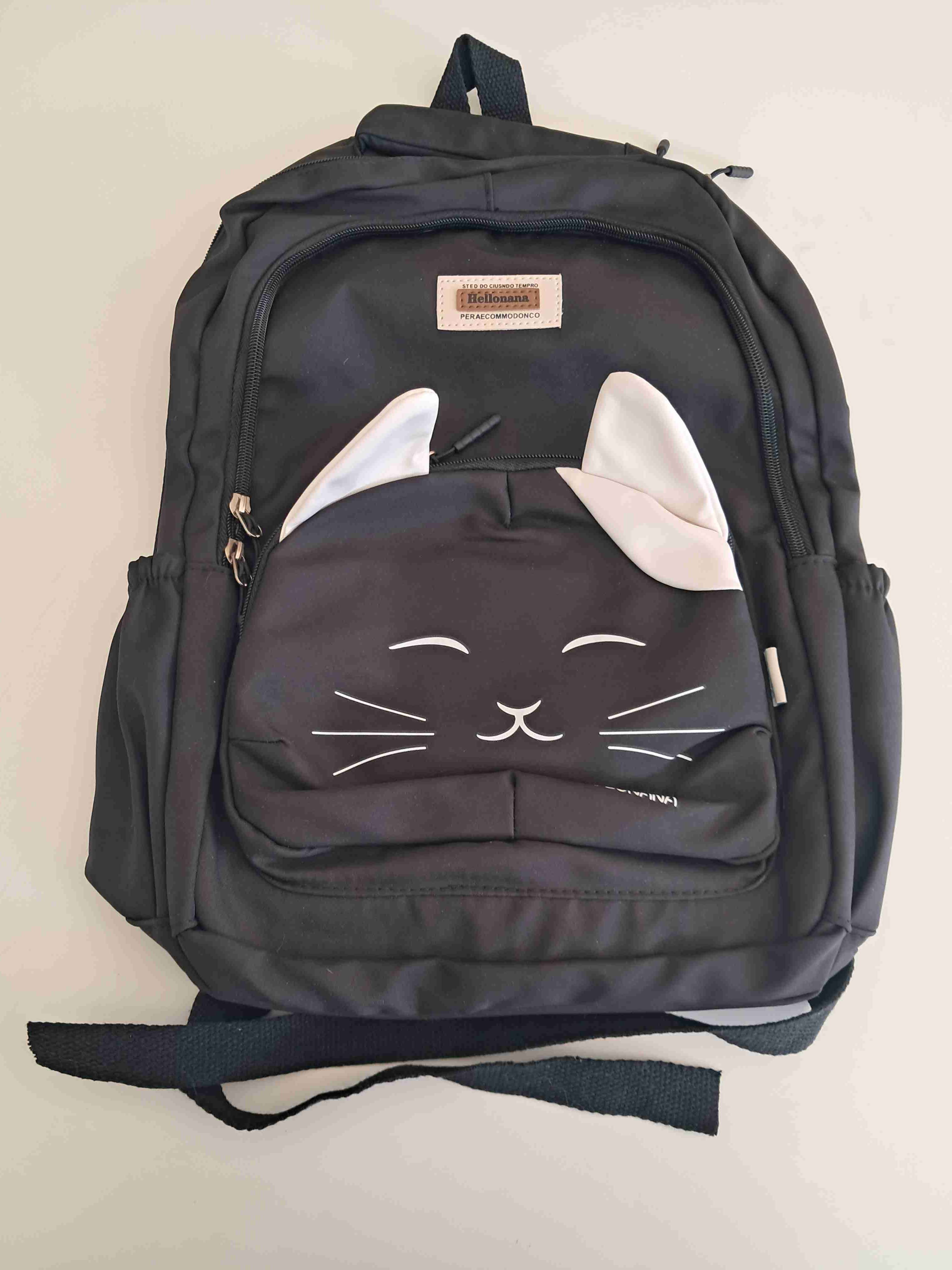 Mochila negra con diseño de gato - miniatura 1