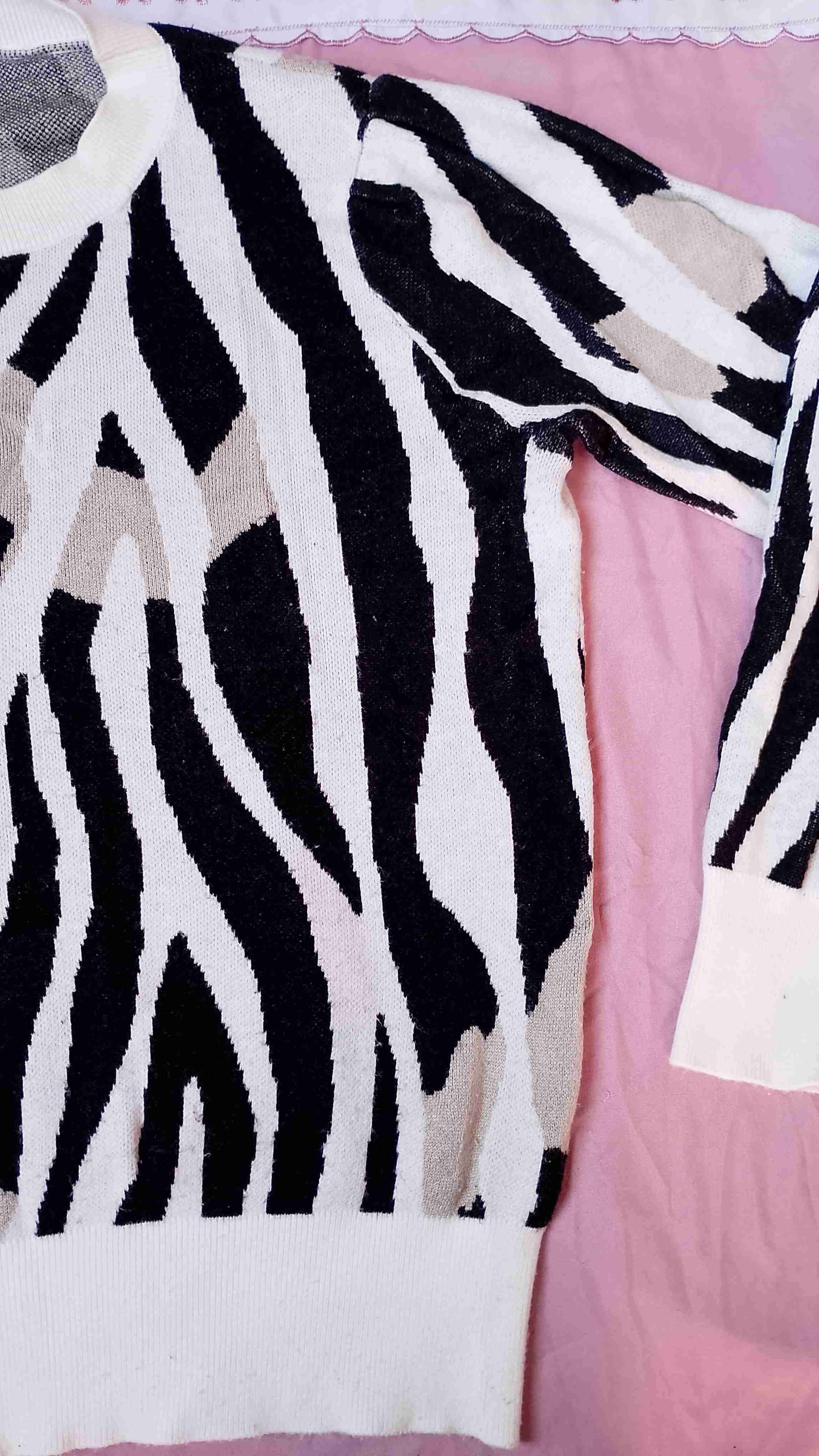 Sweater estampado de zebra - miniatura 3