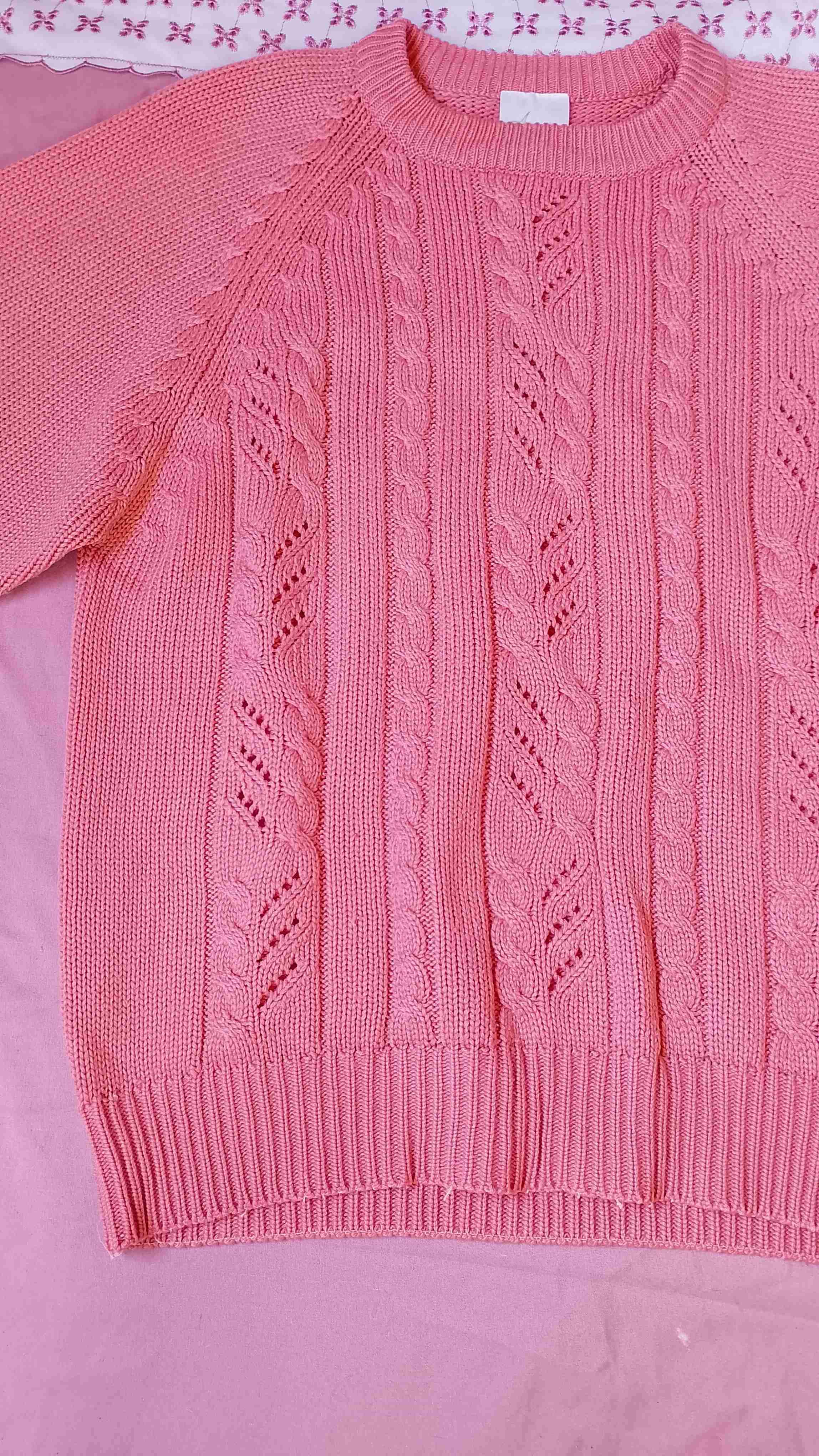 Suéter rosado diseño tejido - miniatura 2