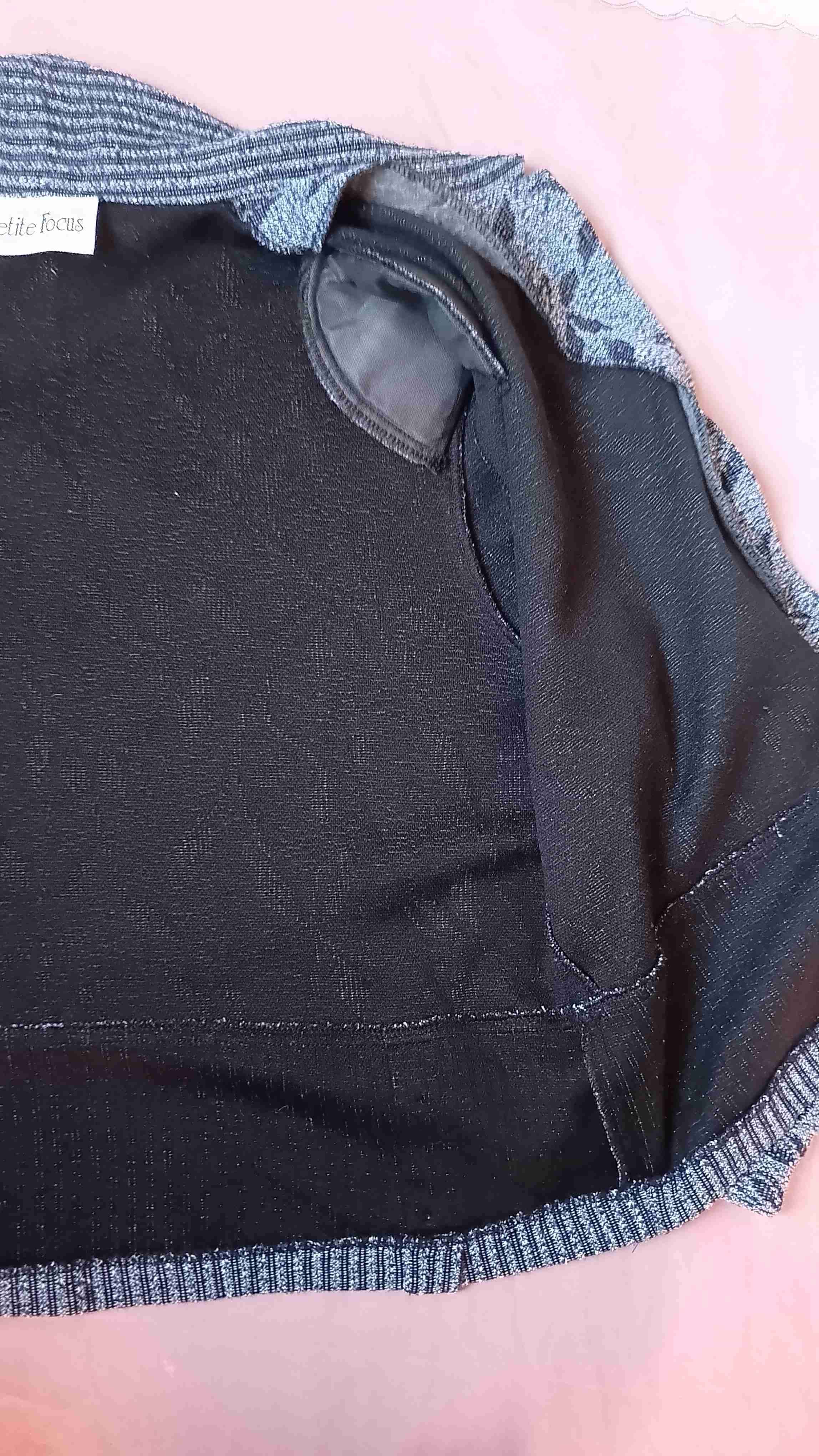 Cardigan azul con diseño floral - miniatura 3