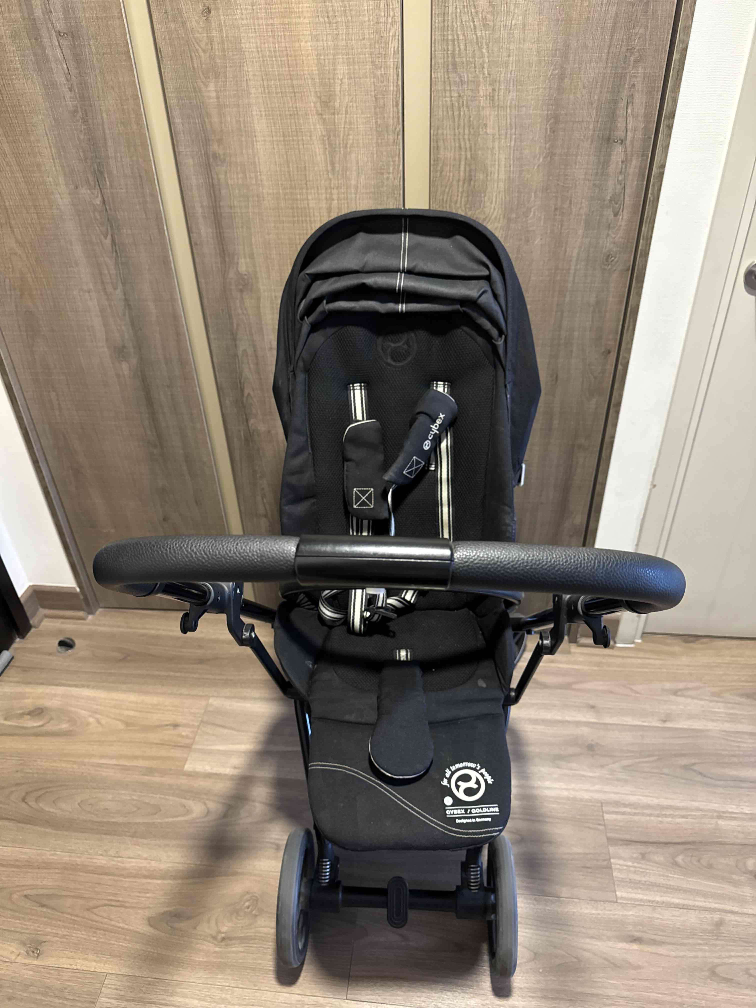 Coche Cybex negro plegable 360 - miniatura 3