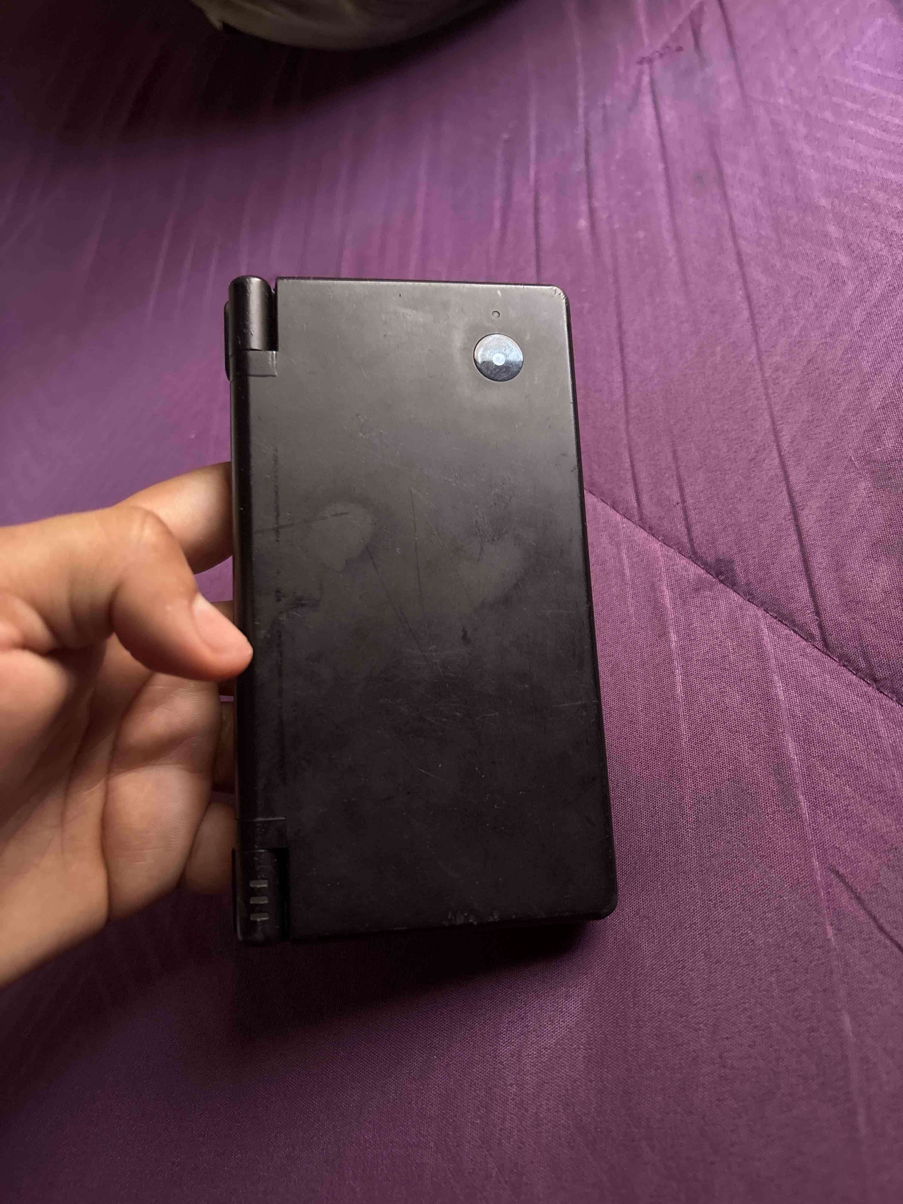 Consola Nintendo DSi Desbloqueada - miniatura 6