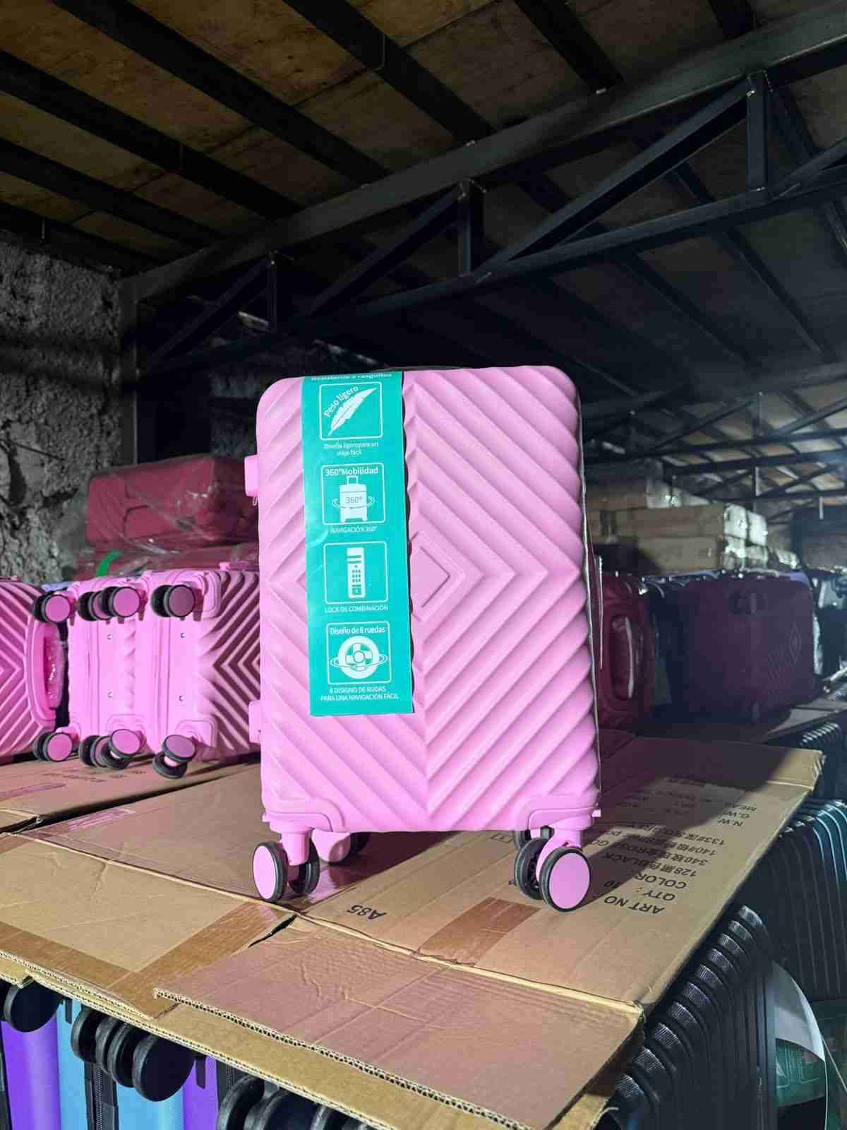 Maleta rígida negra Danicolle - miniatura 2