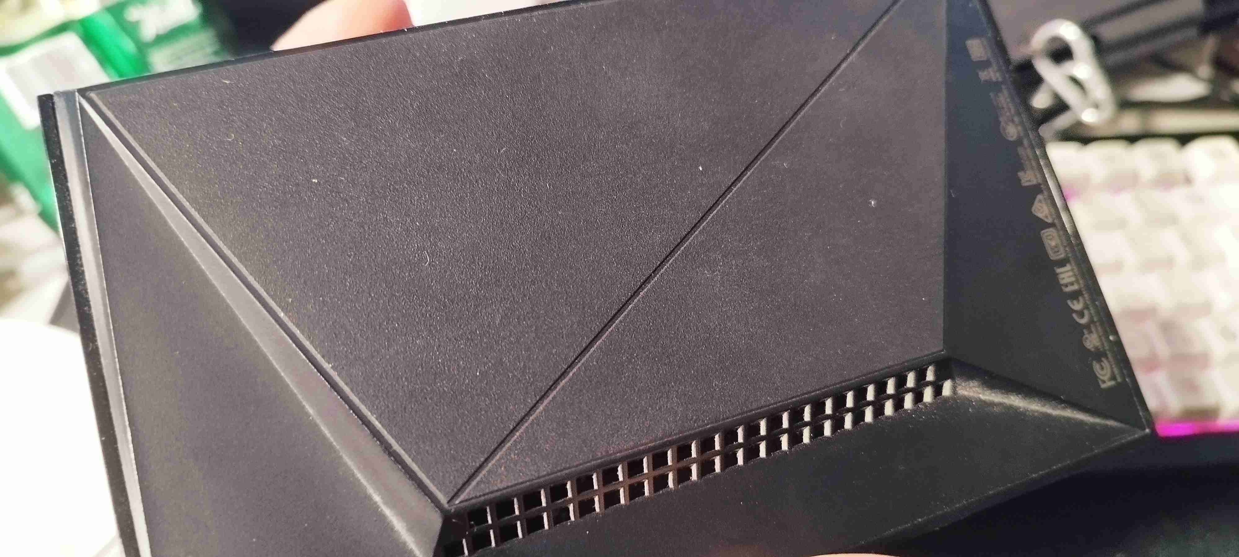 Consola NVIDIA Shield TV Pro 4k - miniatura 3