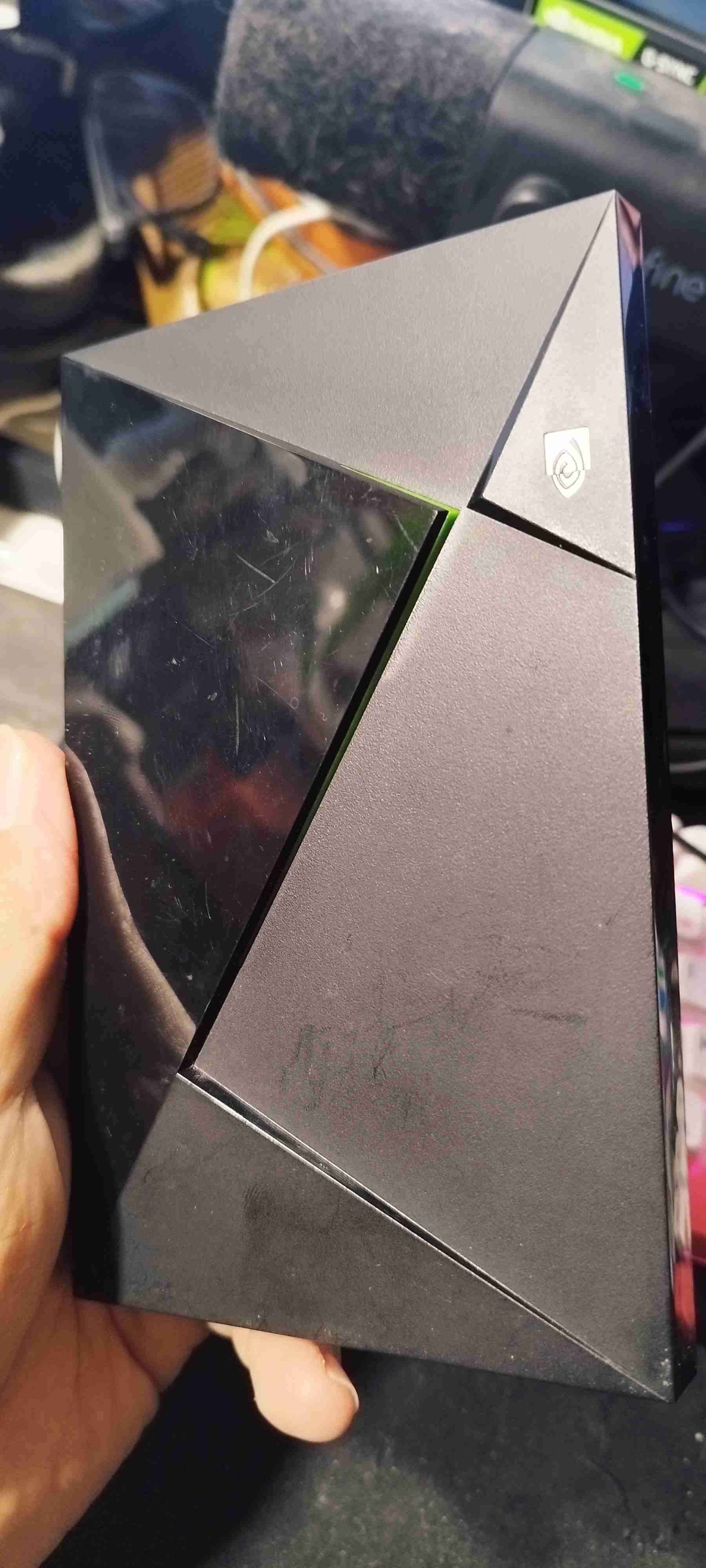 Consola NVIDIA Shield TV Pro 4k - miniatura 5