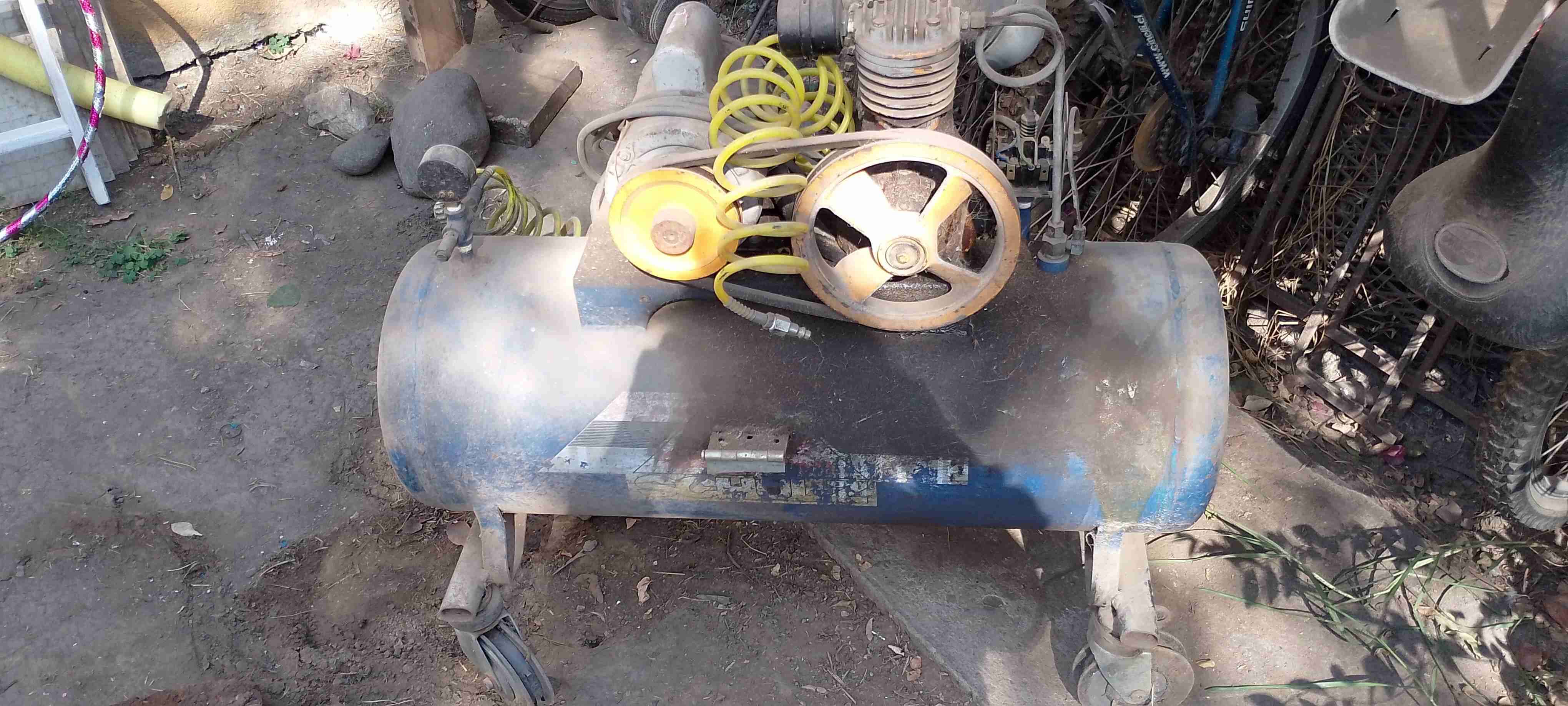 Compresor de aire usado - miniatura 2