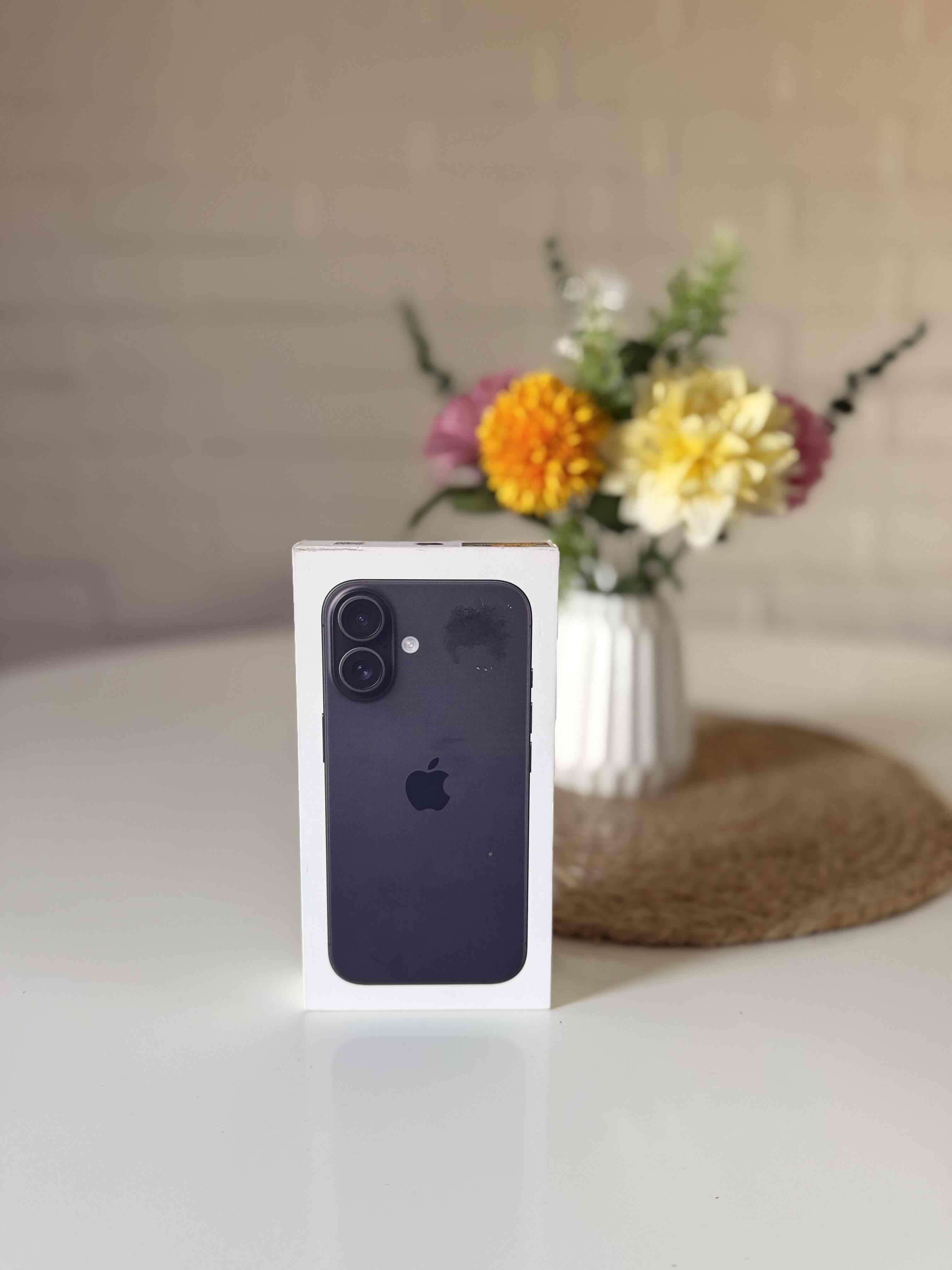iPhone16  nuevo en caja sellada - miniatura 2