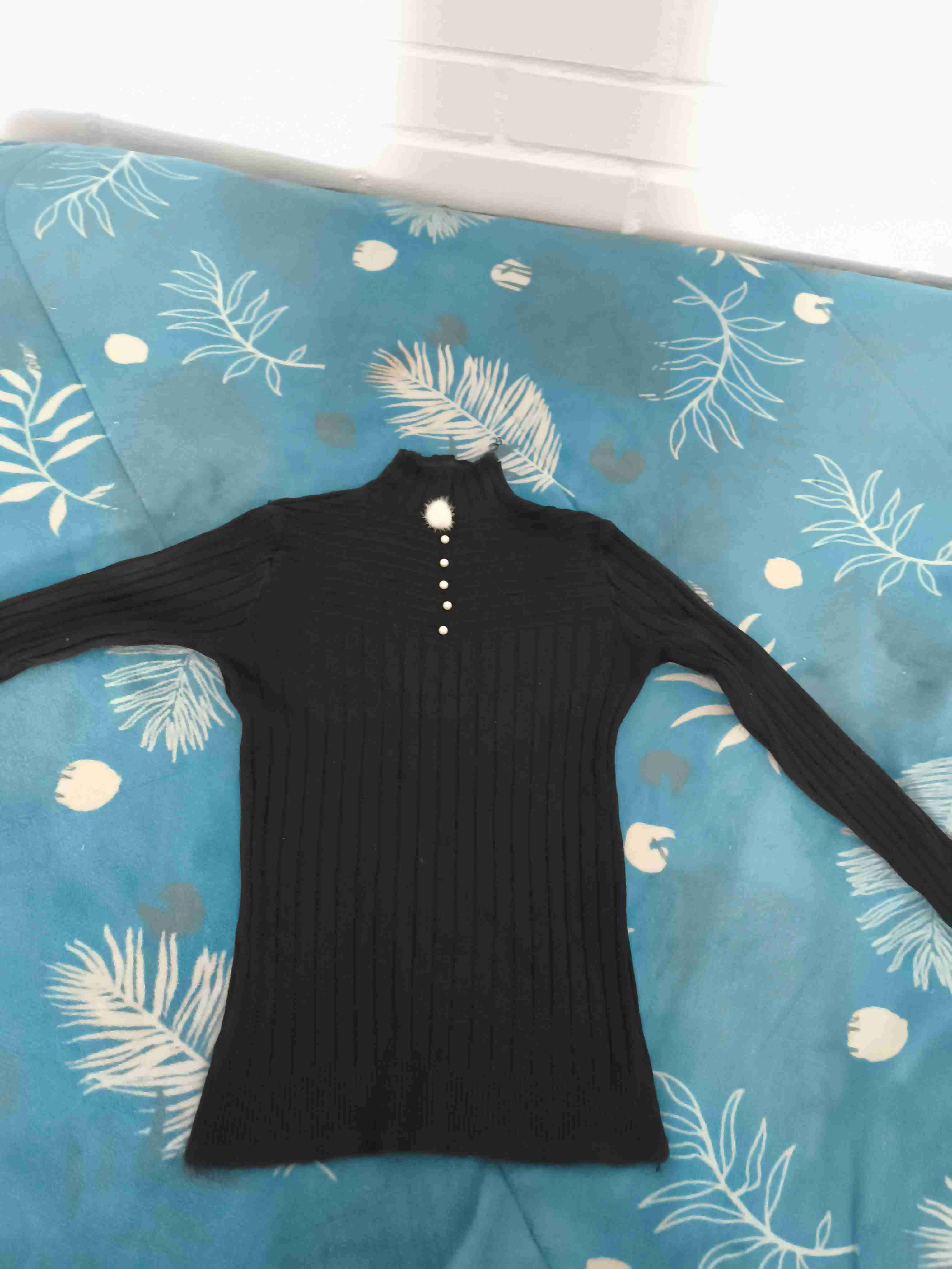 Suéter negro para mujer - miniatura 2