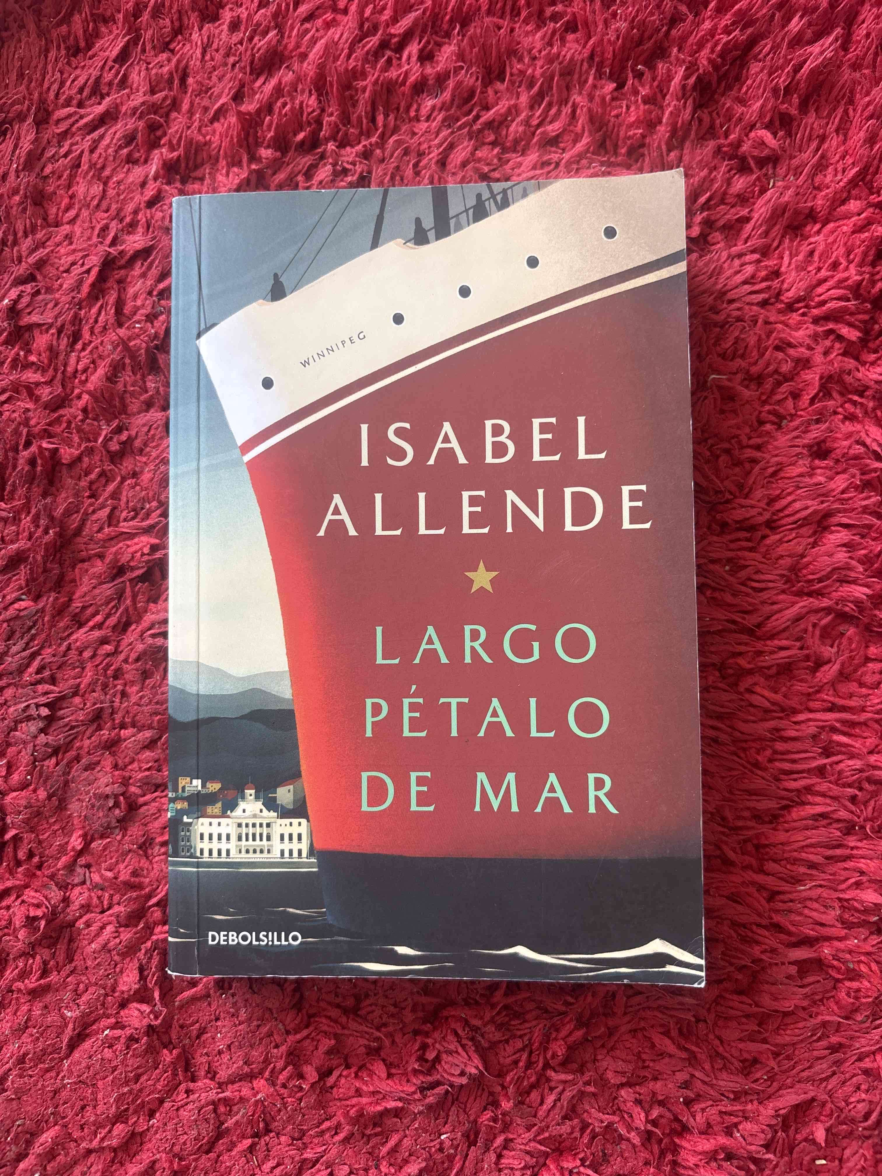 Libro 'Largo pétalo de mar'
