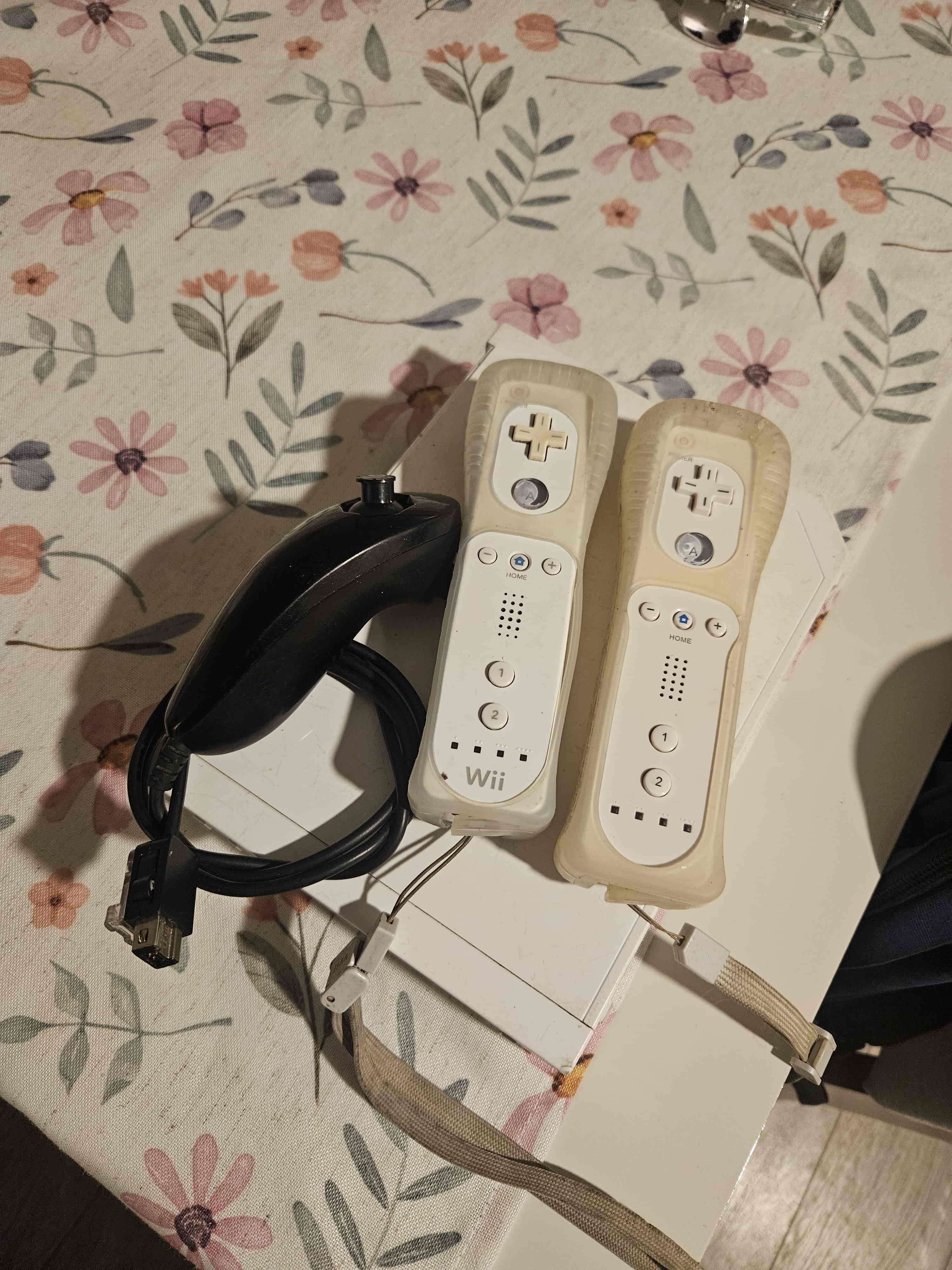 Controles Wii con funda y consola - miniatura 3