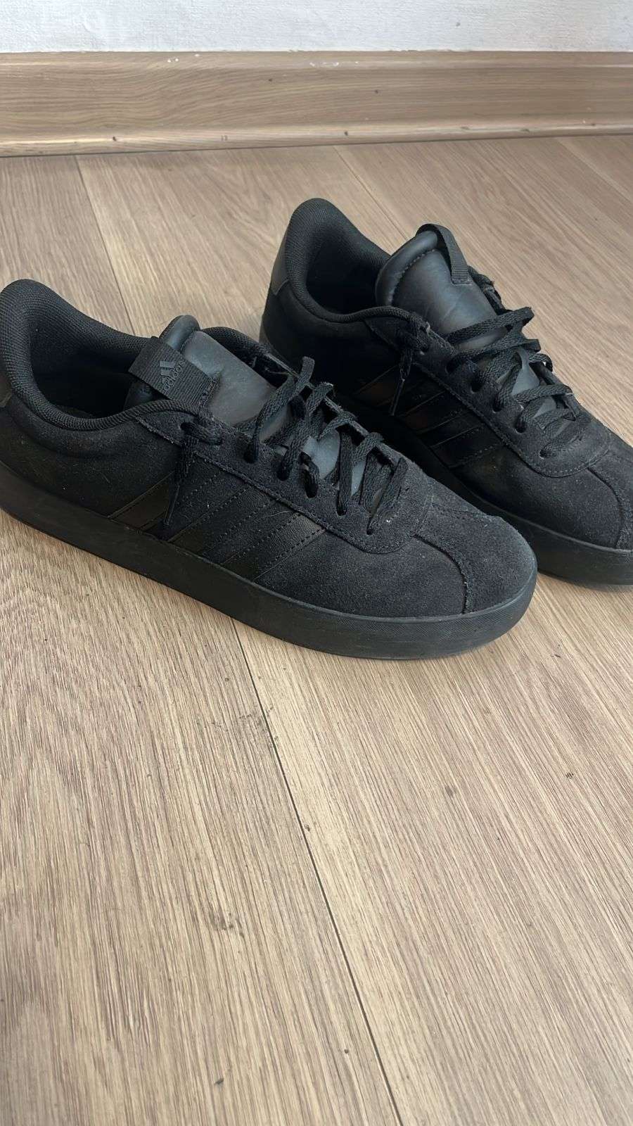 Zapatillas Adidas negras - miniatura 1