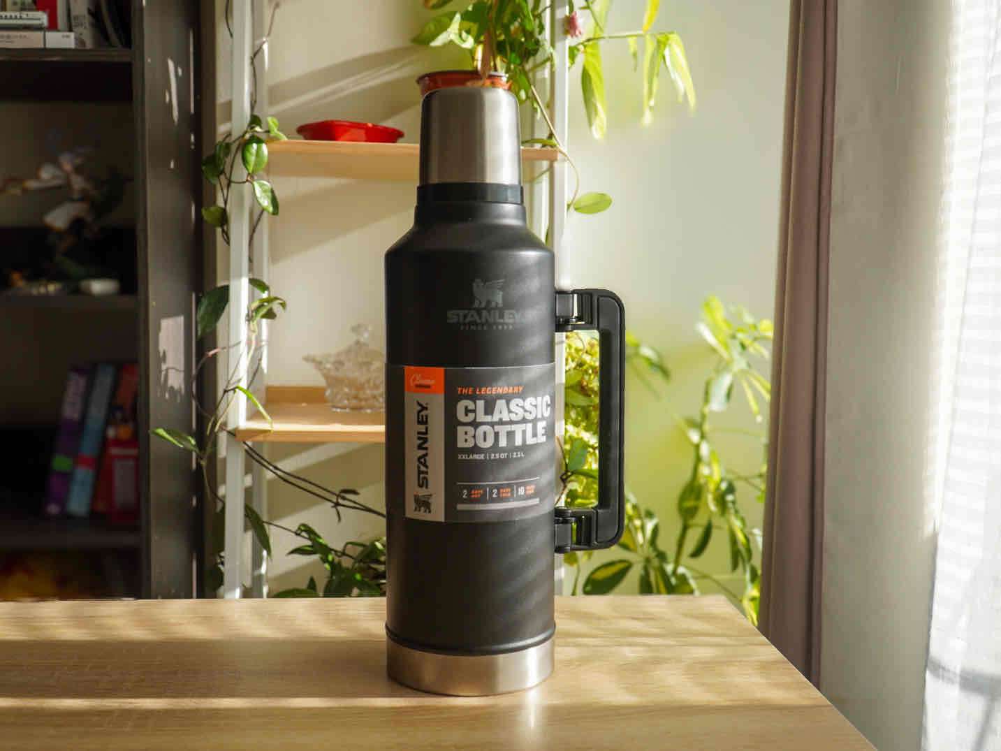 Termo Stanley Clásico Negro - miniatura 2