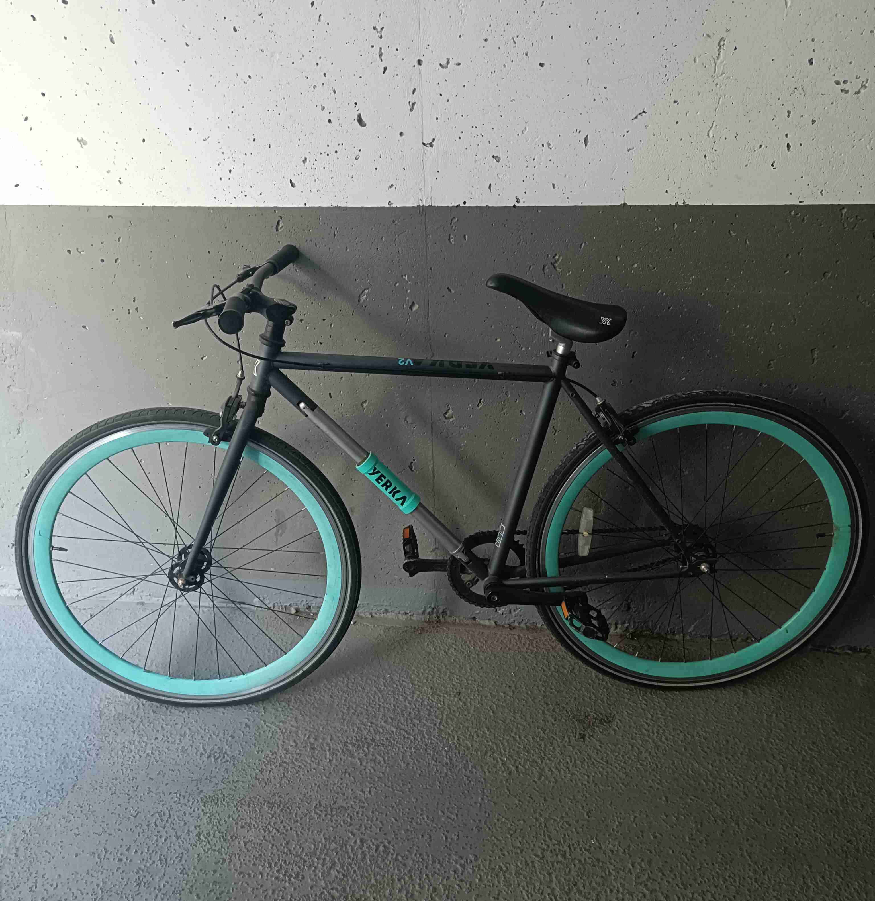 Bicicleta Yerka negro y verde - miniatura 1