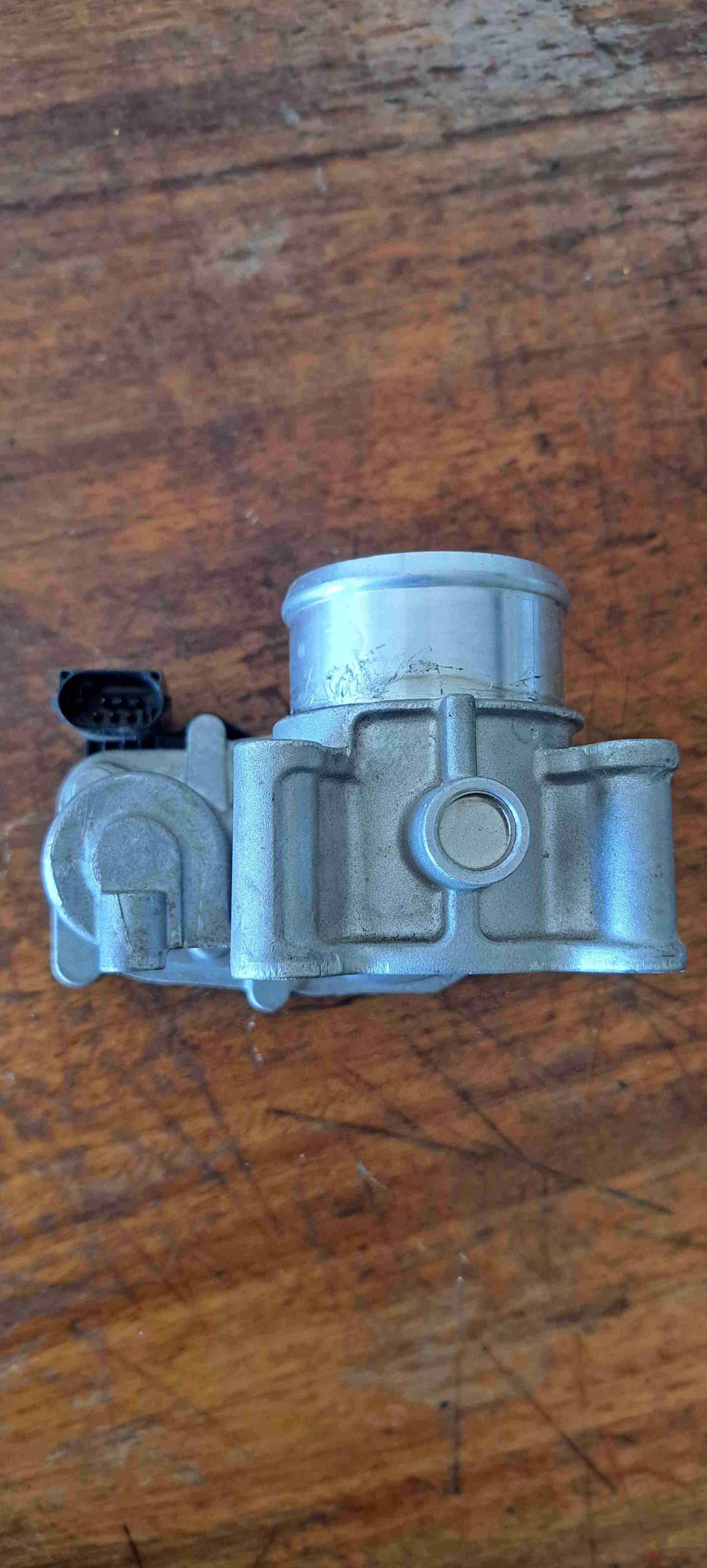 Cuerpo de aceleración Fotón TM3 motor 1.3 - miniatura 2