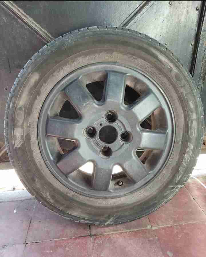 Llantas aro 14 en buen estado - miniatura 2