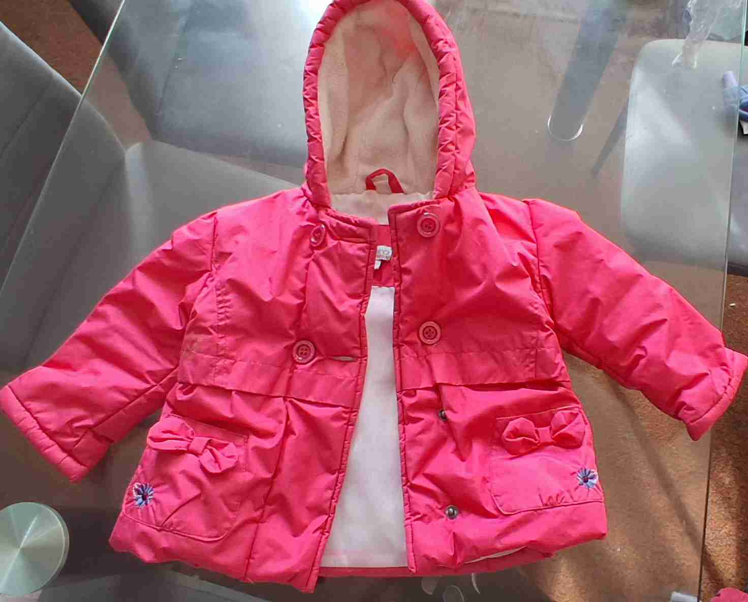 Chaqueta rosada para niña