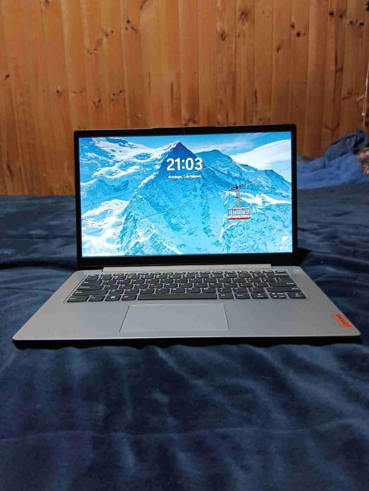 Notebook + Bolso y Cable de seguridad para laptop - miniatura 3