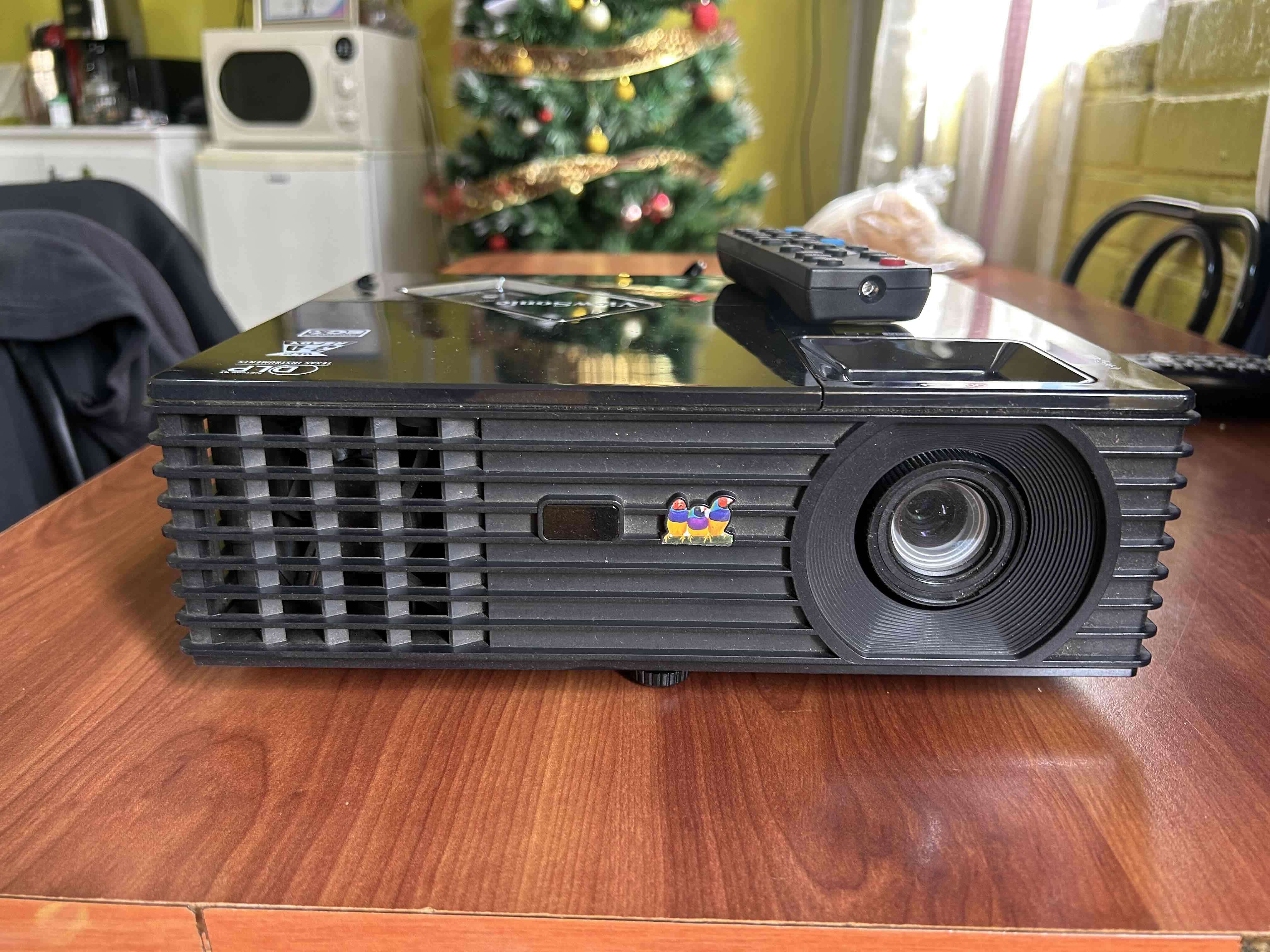 Proyector Viewsonic DLP usado - miniatura 2