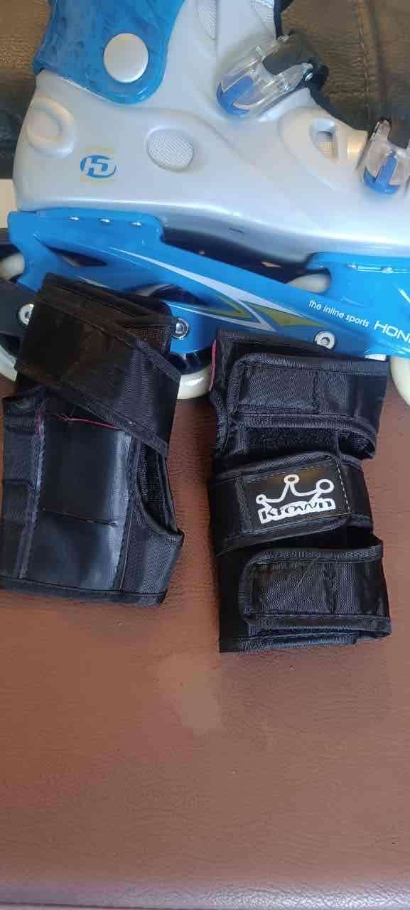 Patines en línea azul y blanco - miniatura 4