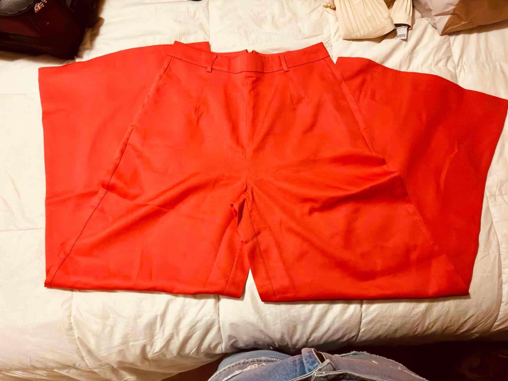 Pantalón naranjo elegante. - miniatura 1