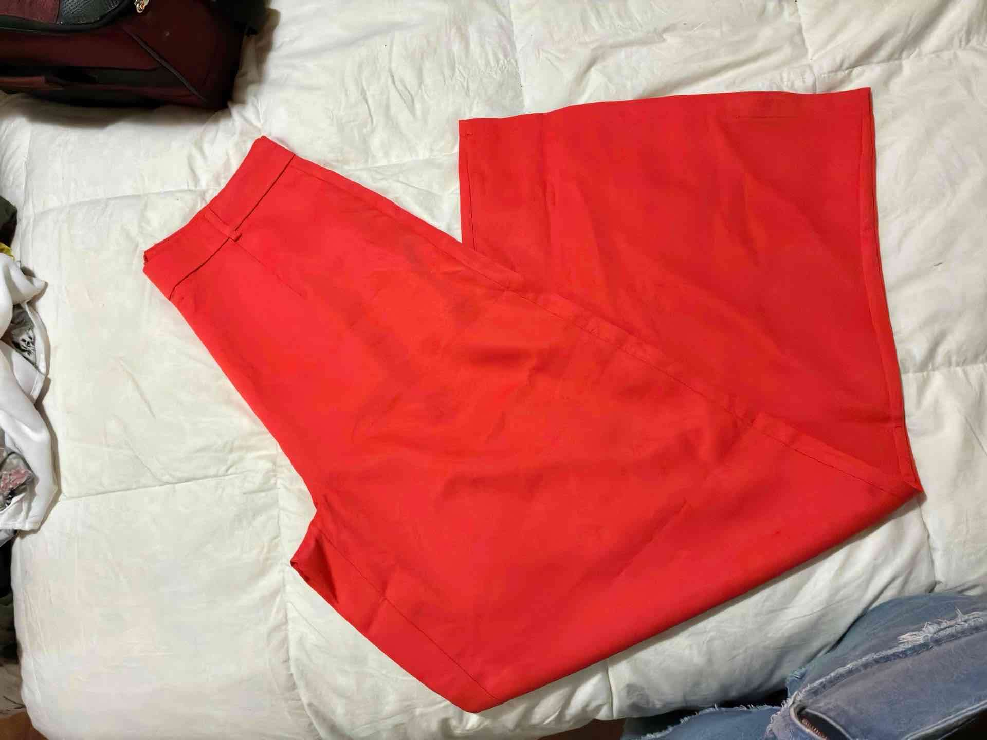 Pantalón naranjo elegante. - miniatura 2