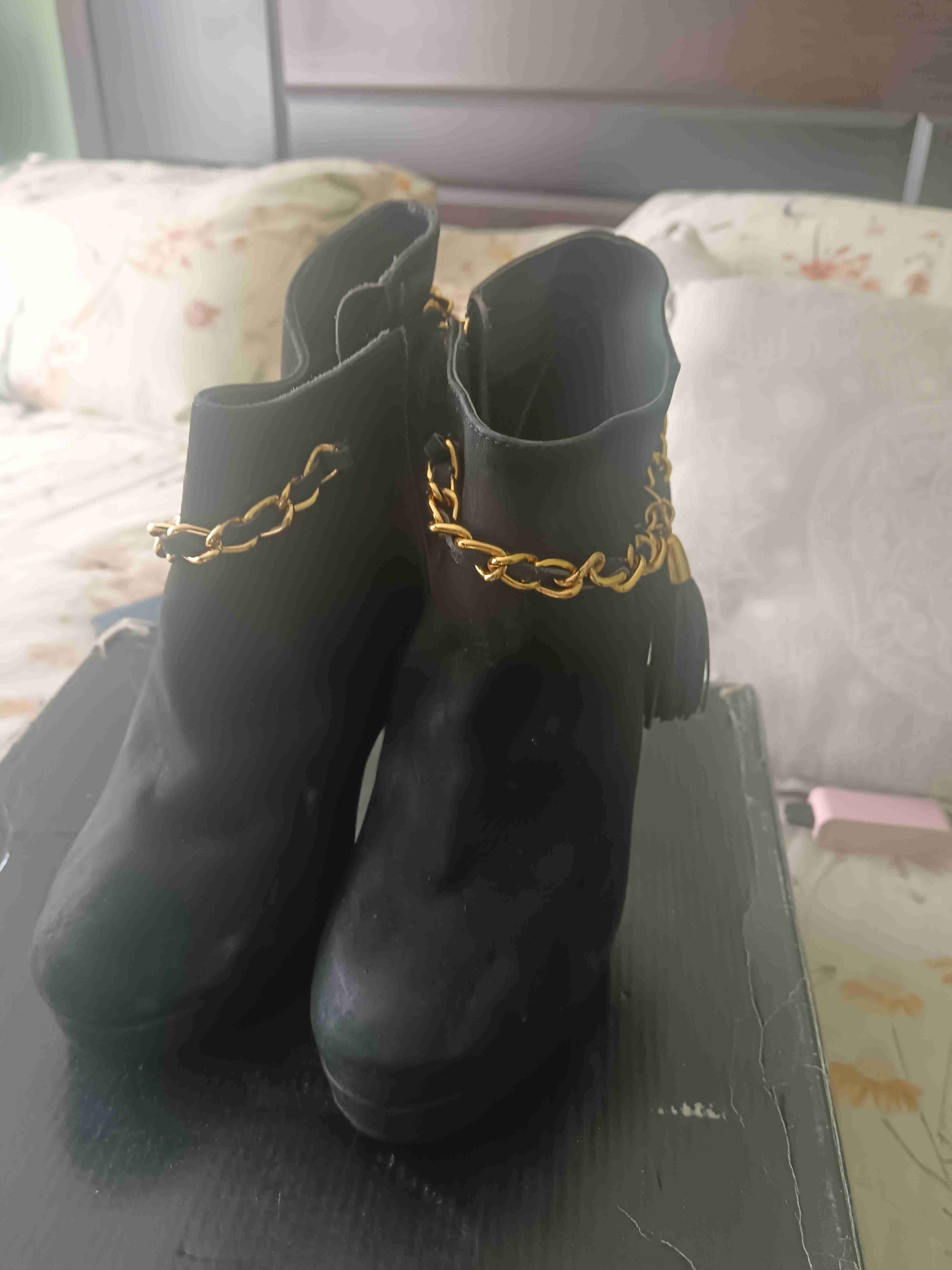 Botines negros con detalle dorado gacel - miniatura 2