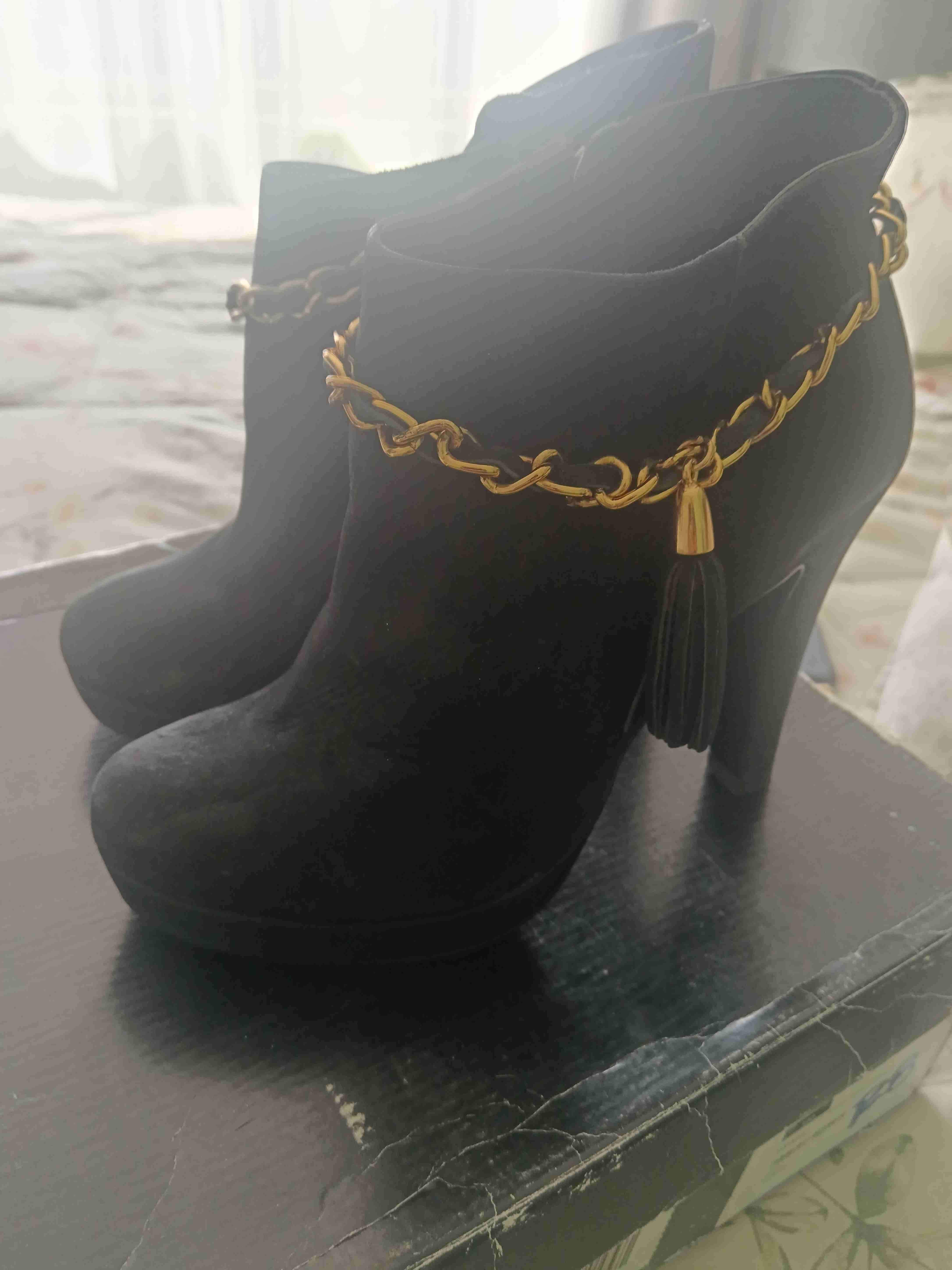 Botines negros con detalle dorado gacel - miniatura 4