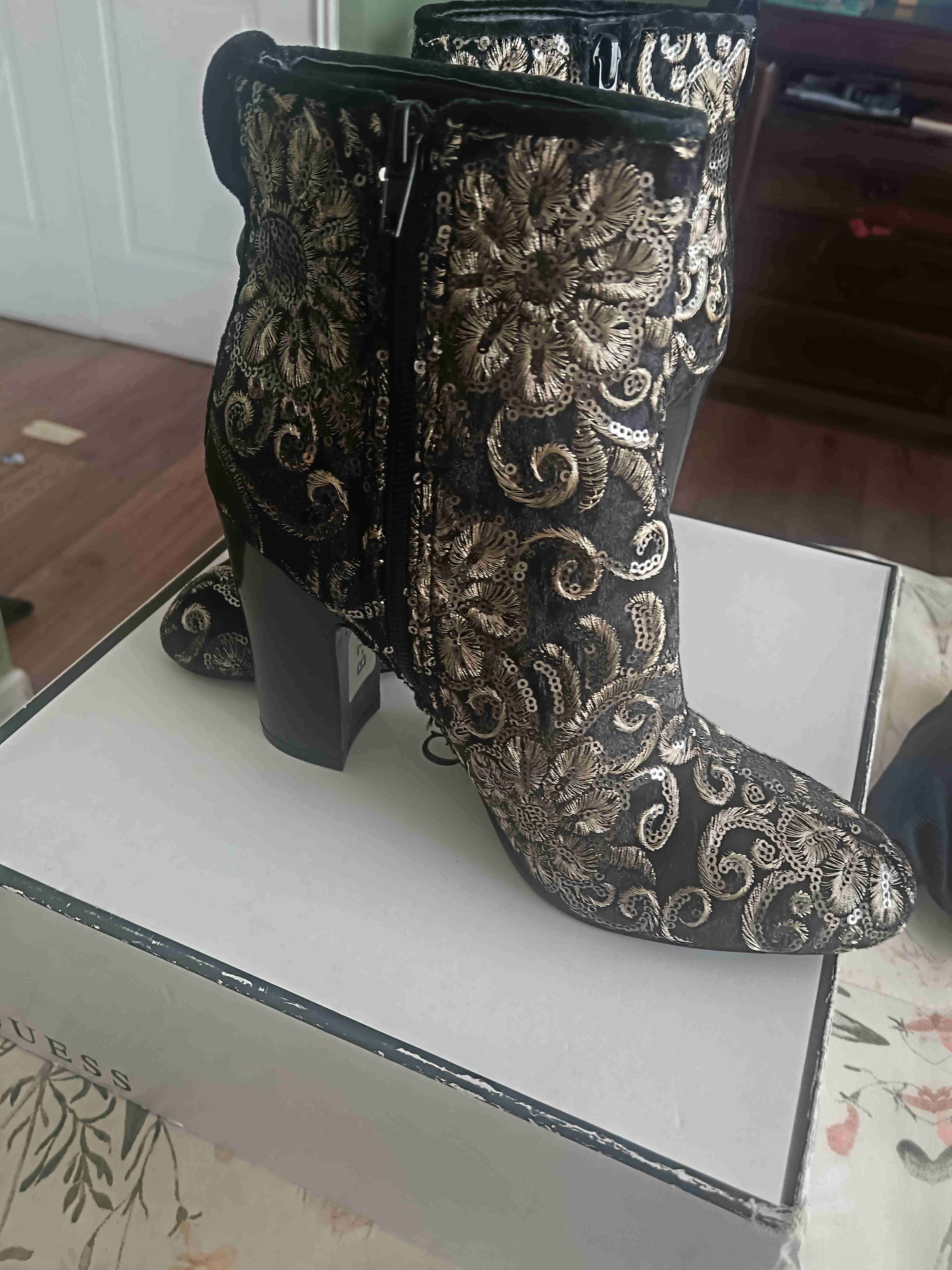 Botines bordados negros elegantes Guess - miniatura 2