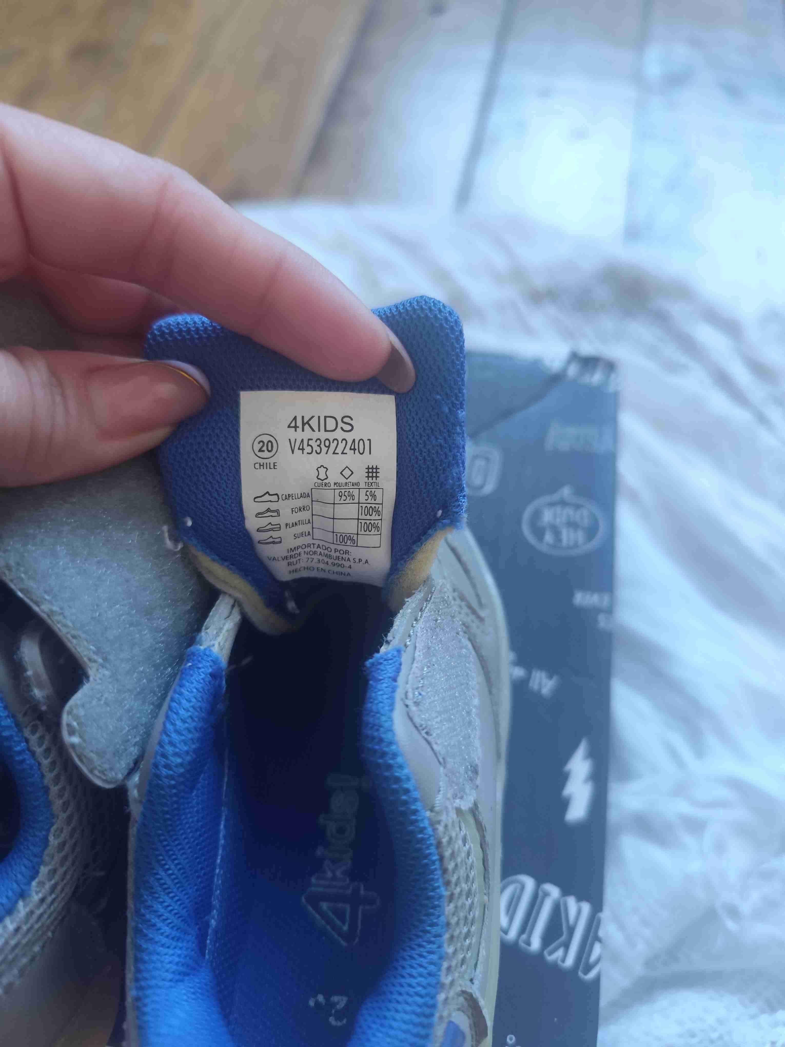 Zapatillas grises infantiles - miniatura 3