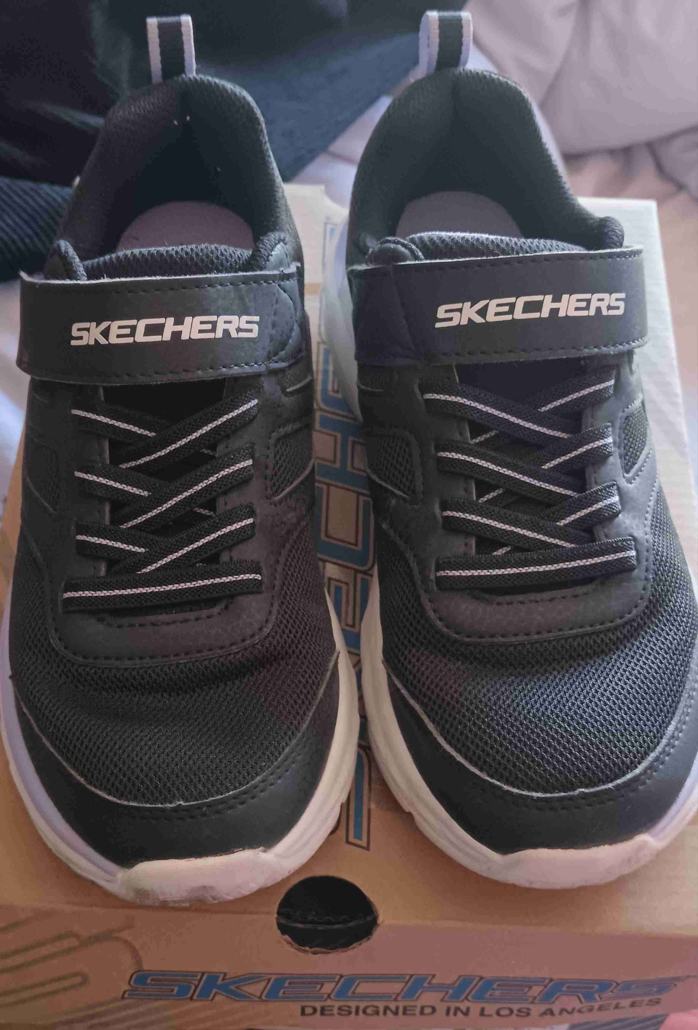 Zapatillas Skechers negras unisex - miniatura 2