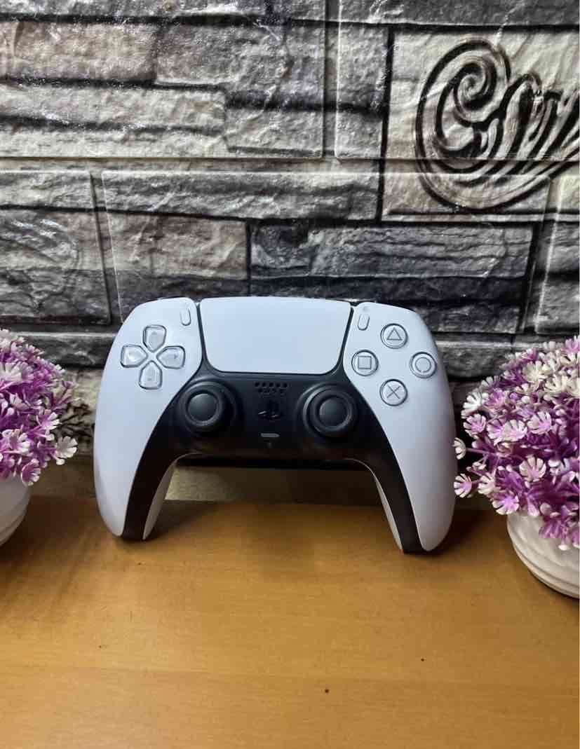 Consola PlayStation 5 825GB - miniatura 2