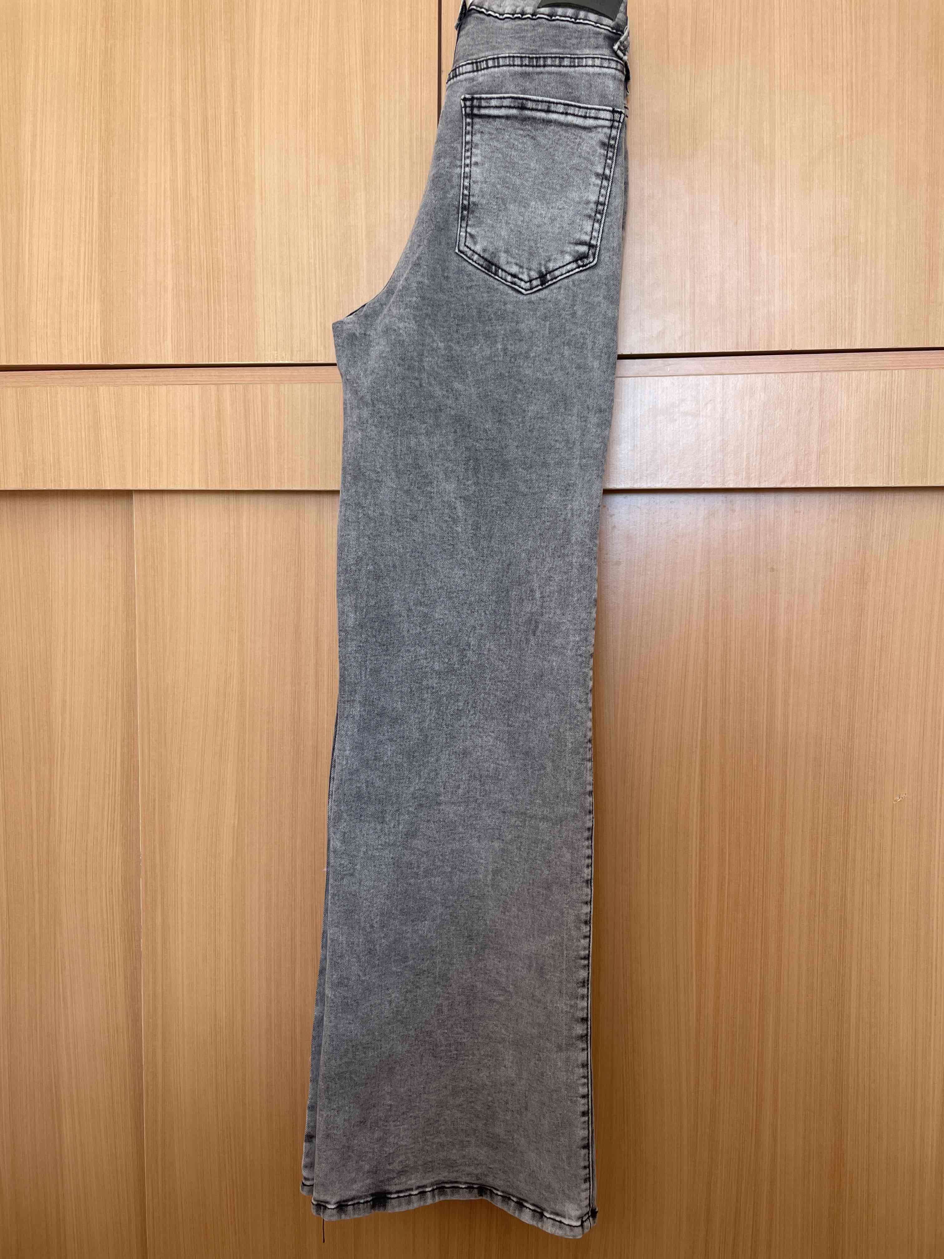 Jeans grises - miniatura 2