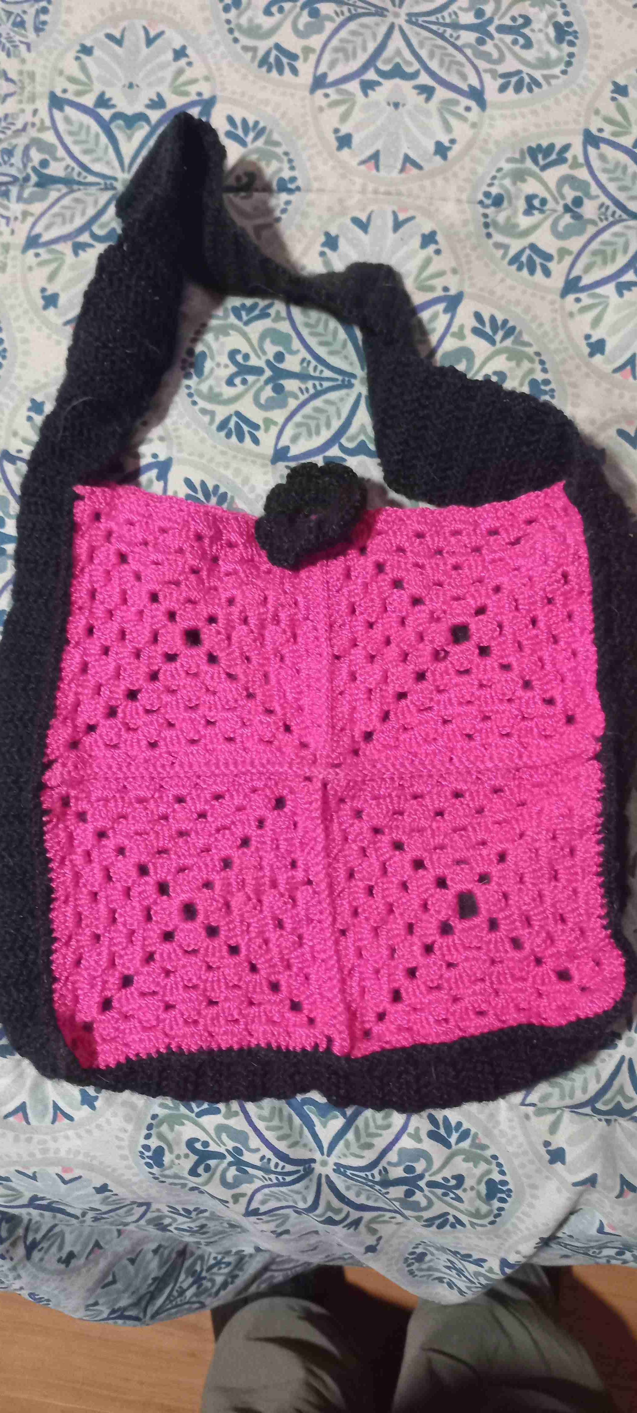 Bolso tejido a mano verde y negro - miniatura 2