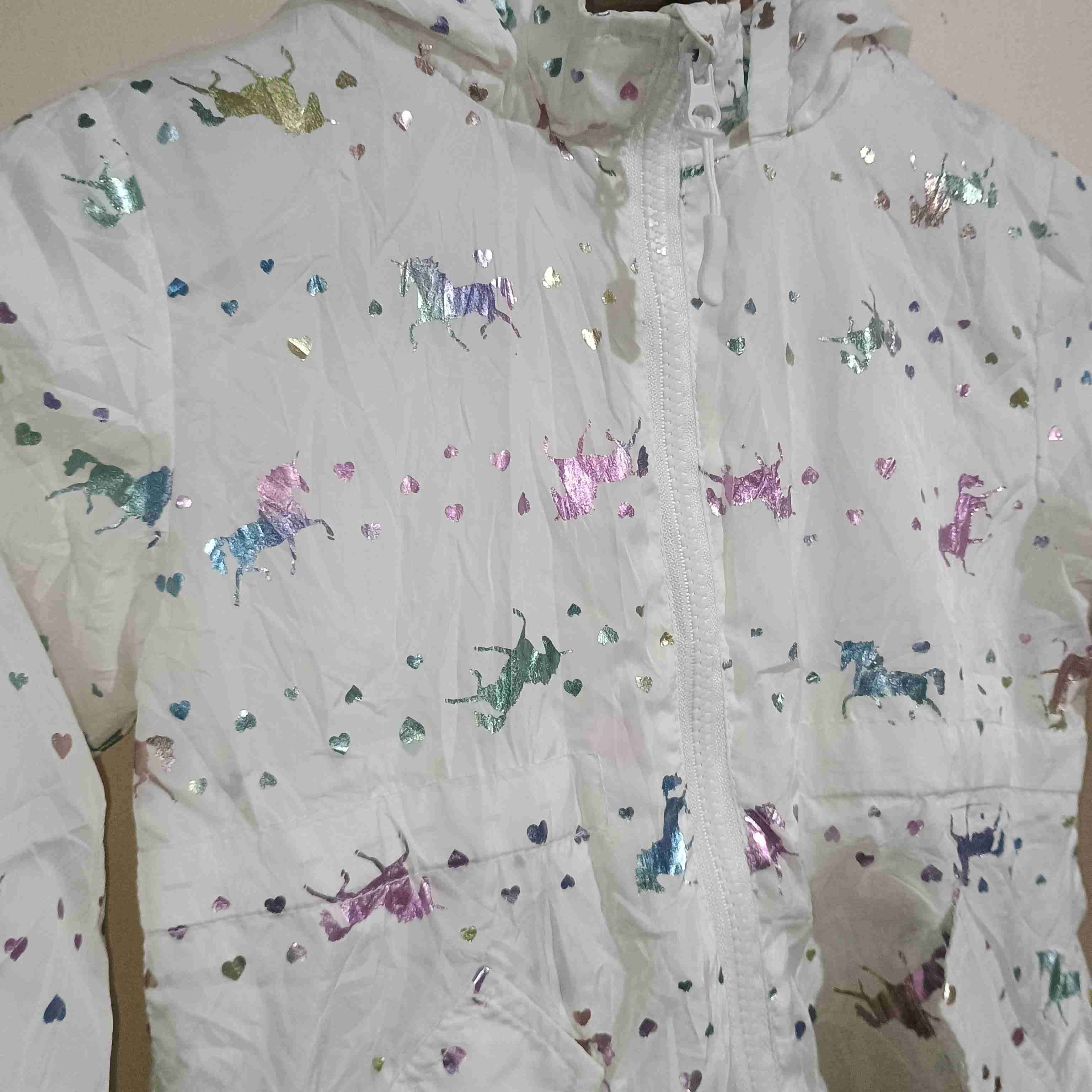 Parka blanca con estampado de unicornios - miniatura 3