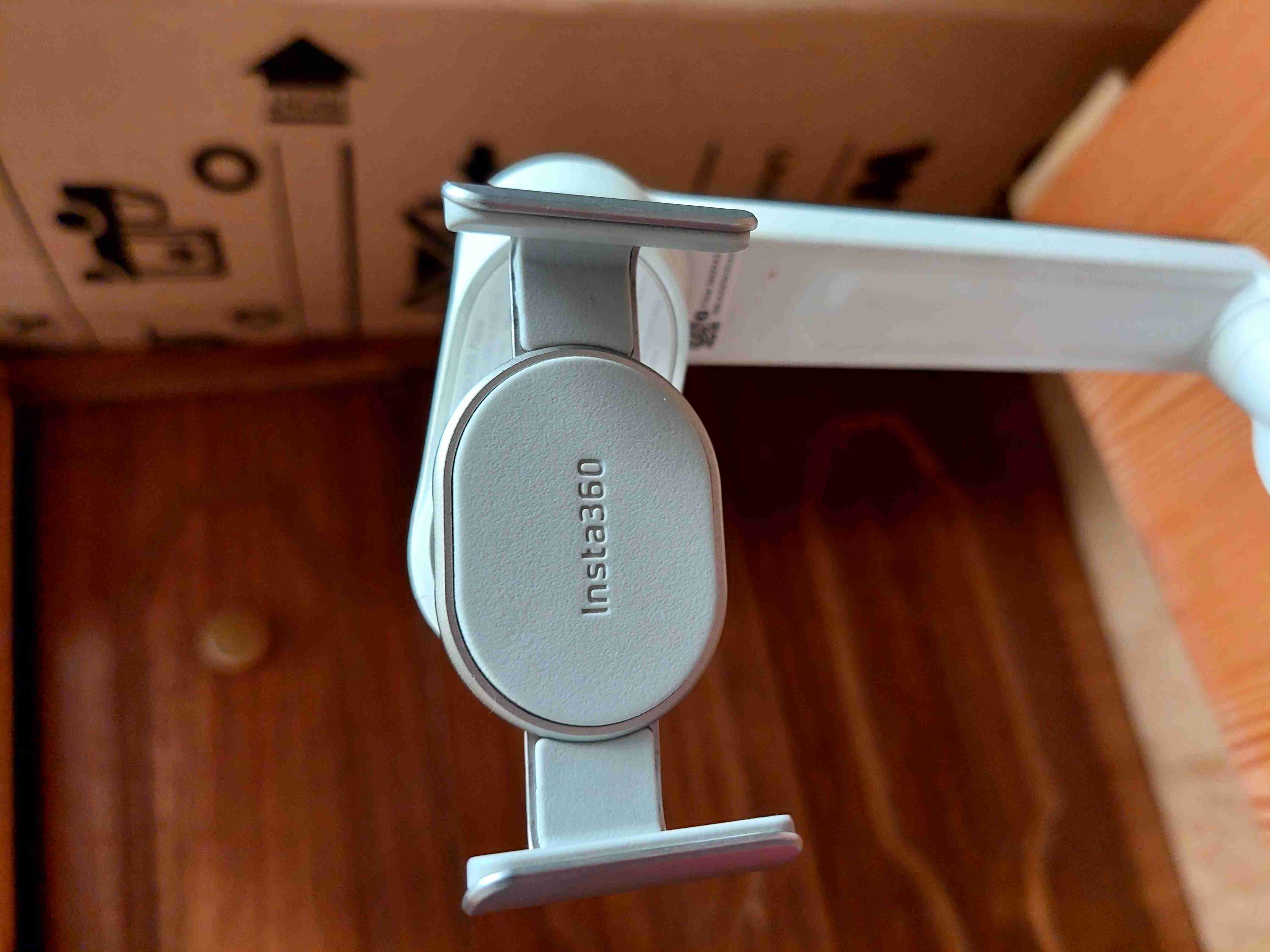 Estabilizador Insta360 para cámara - miniatura 3