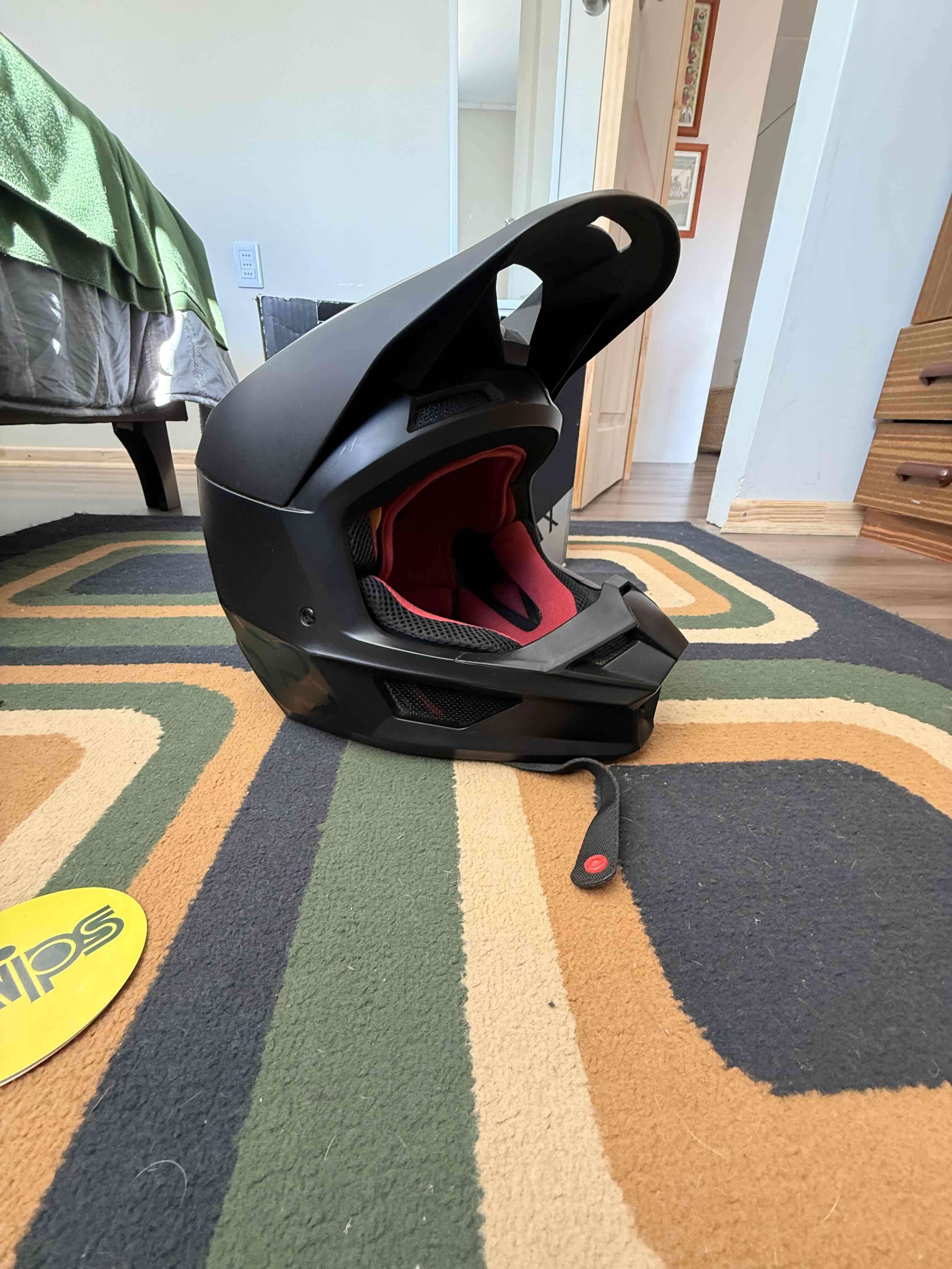 Casco Fox mate talla xl - miniatura 1