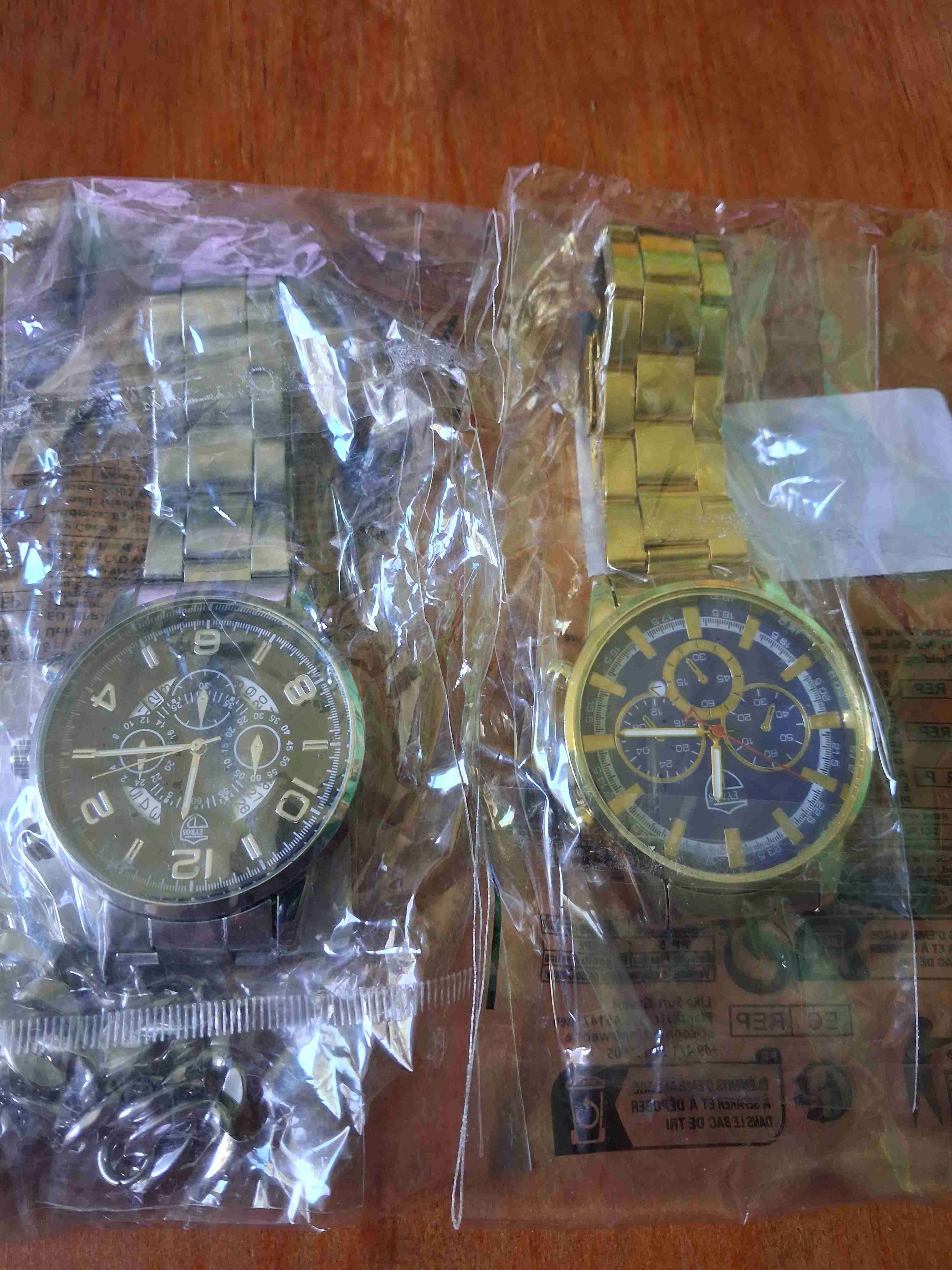 Relojes de pulsera variados - miniatura 2