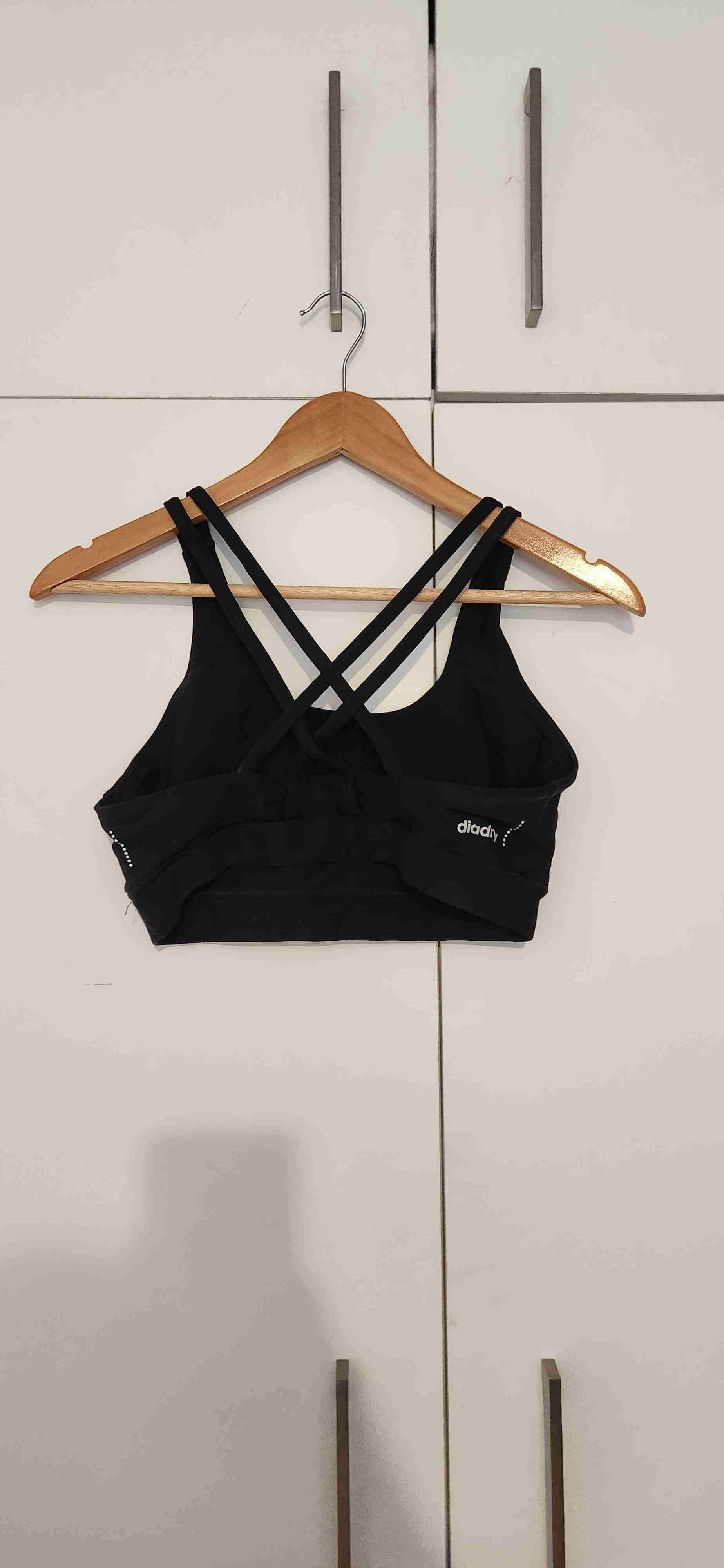 Top deportivo negro mujer - miniatura 2