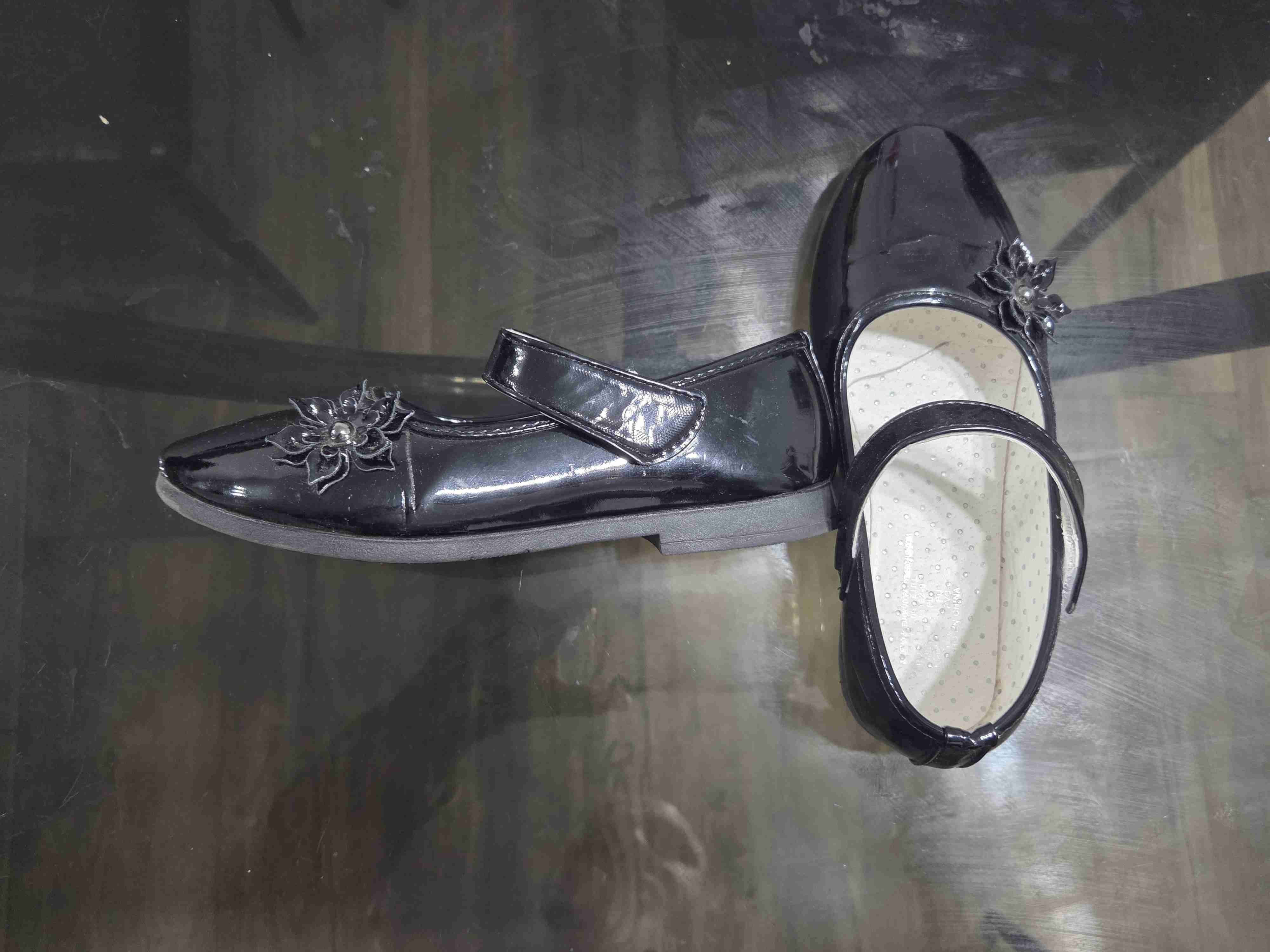 Zapatos planos negros con flor n°36