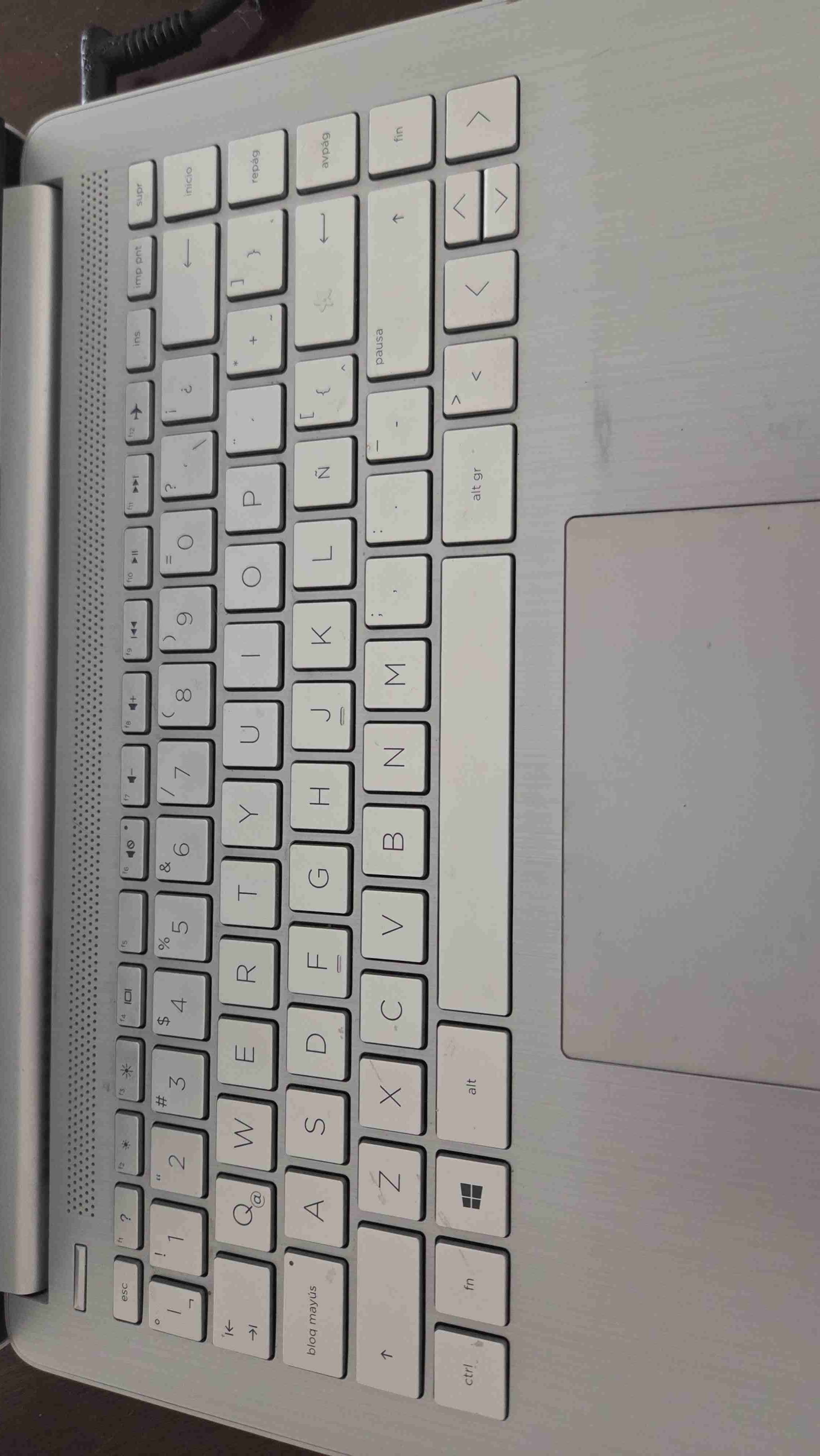 Notebook HP pantalla 14 pulgadas - miniatura 4