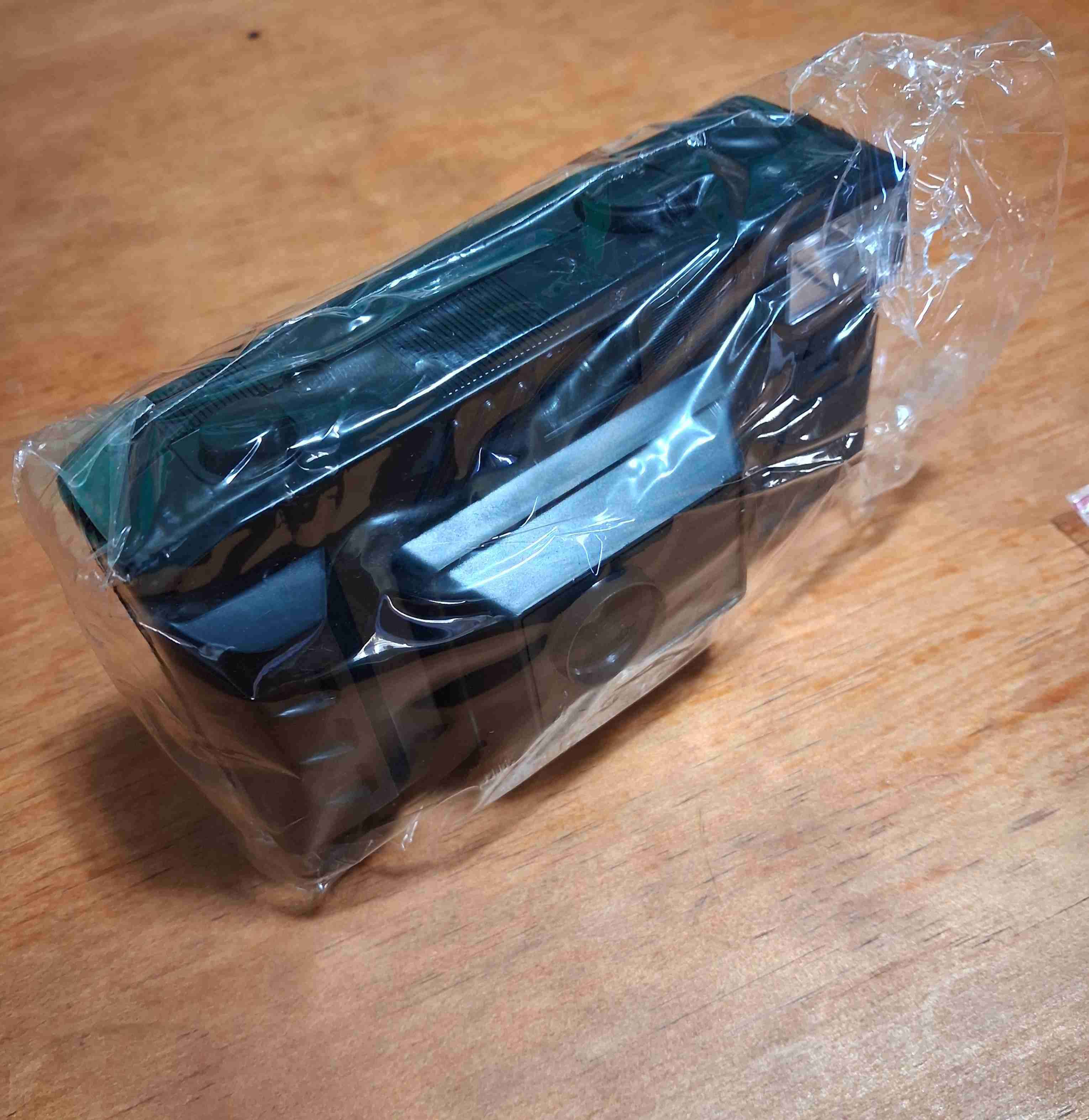 Cámara antigua de 35mm con estuche - miniatura 2