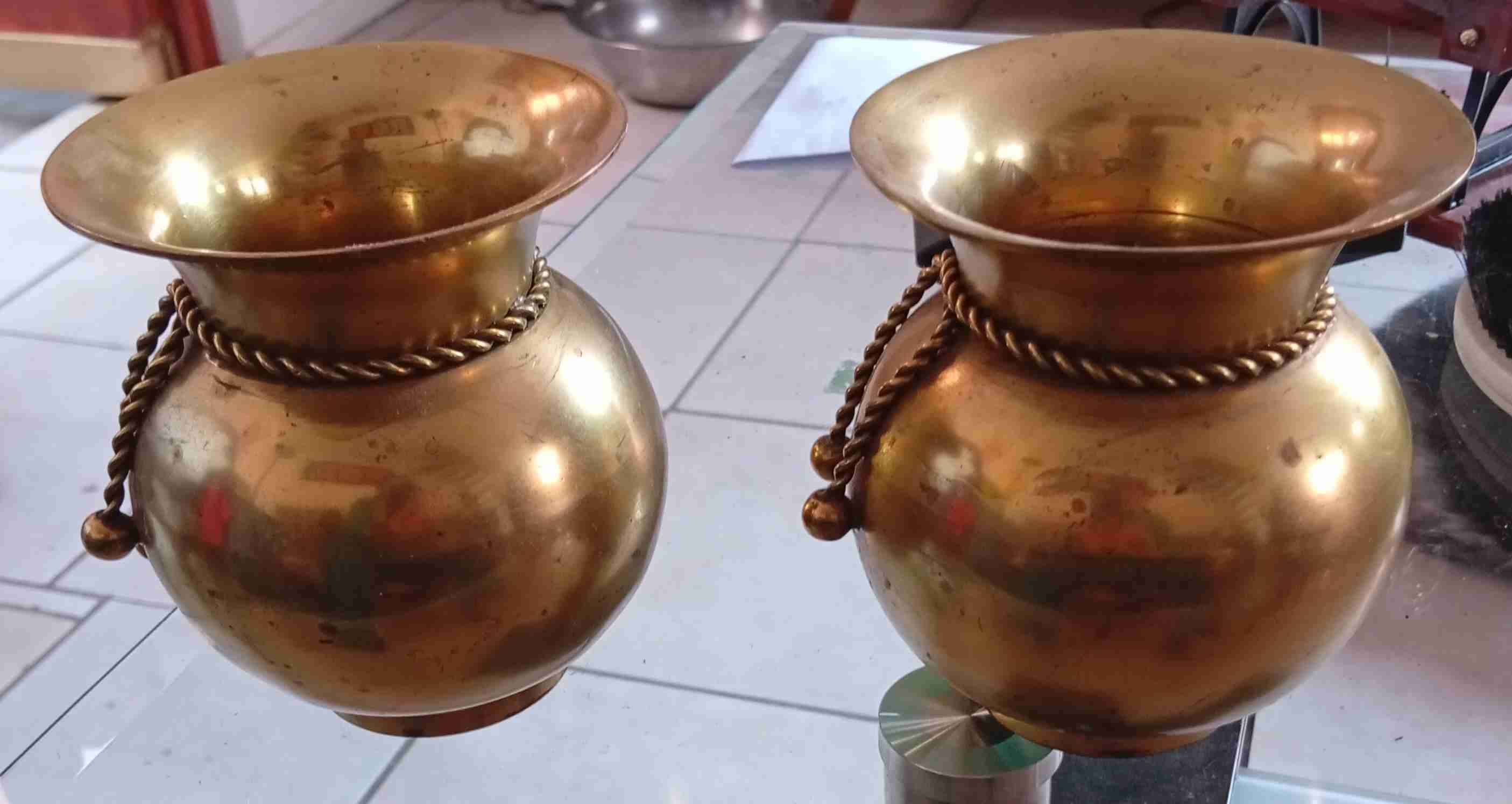 Jarrones de bronce decorativos - miniatura 1