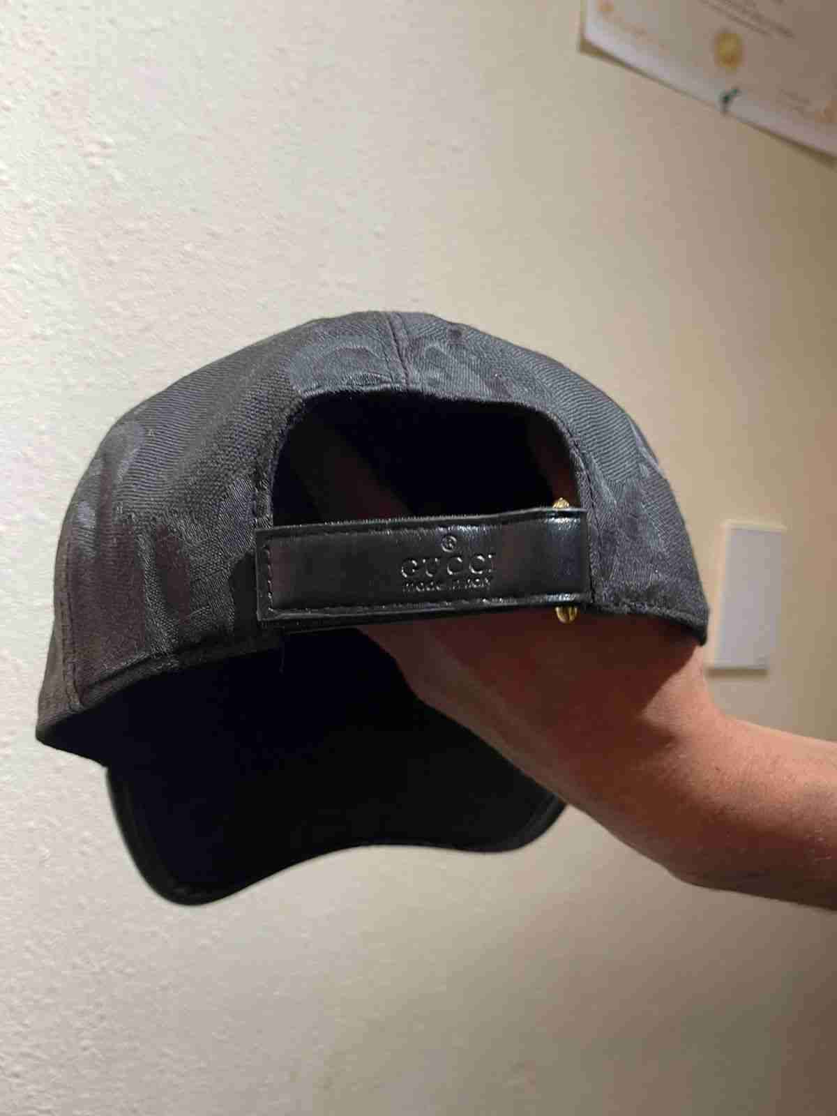 Gorra estilo luxury negra - miniatura 5