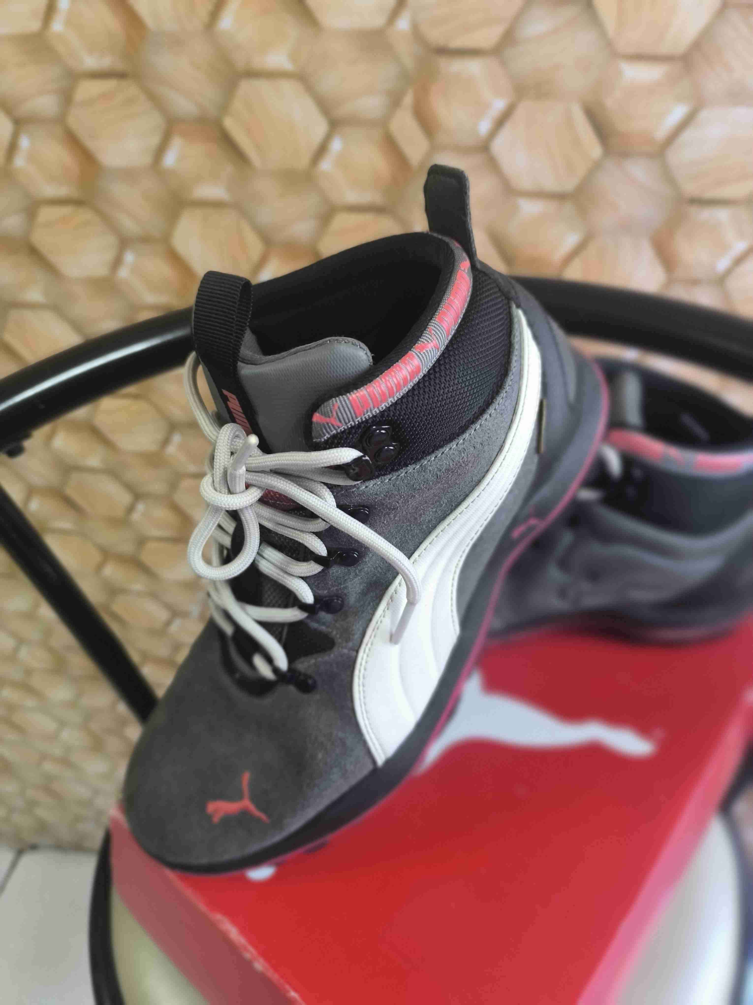 Ropa y peluches y menaje - miniatura 5